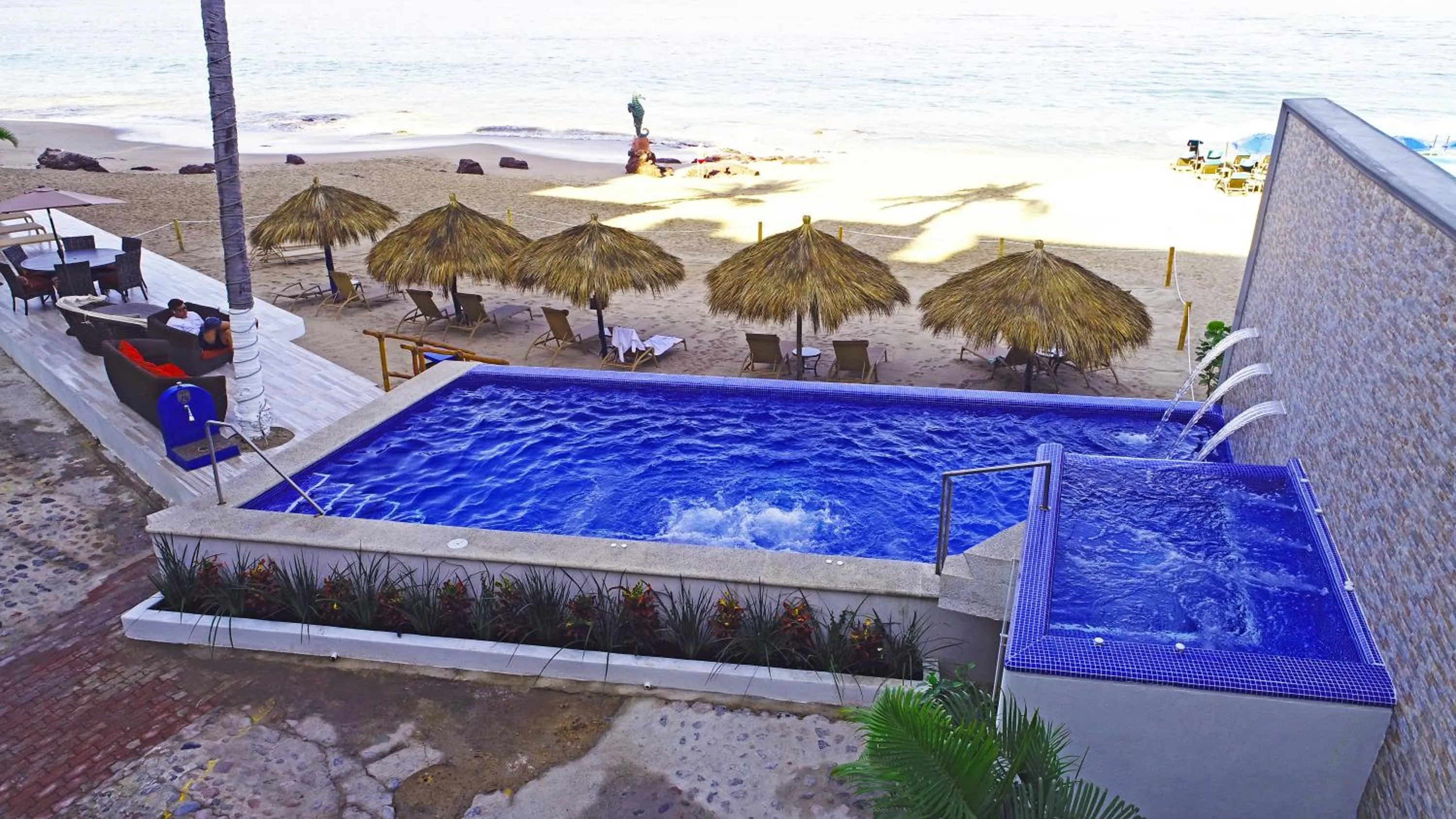 Pool view in Vallarta Shores Beach Hotel