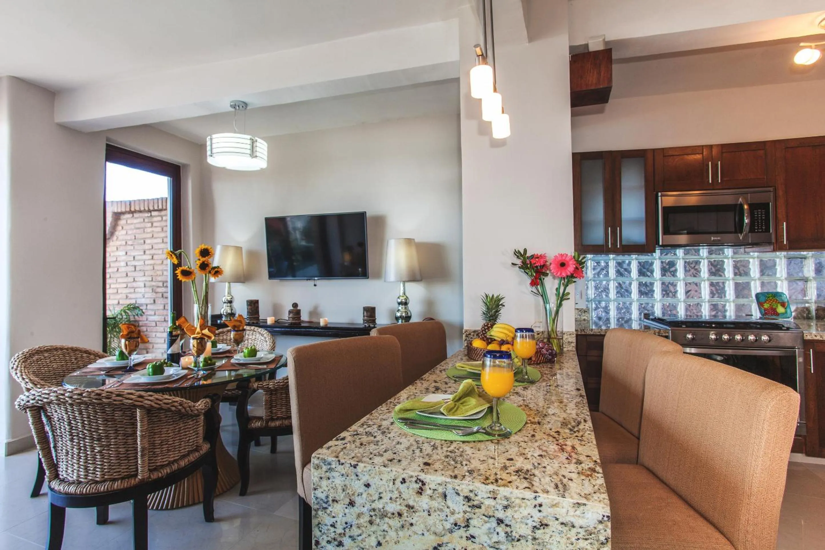 Kitchen or kitchenette in Vallarta Shores Beach Hotel