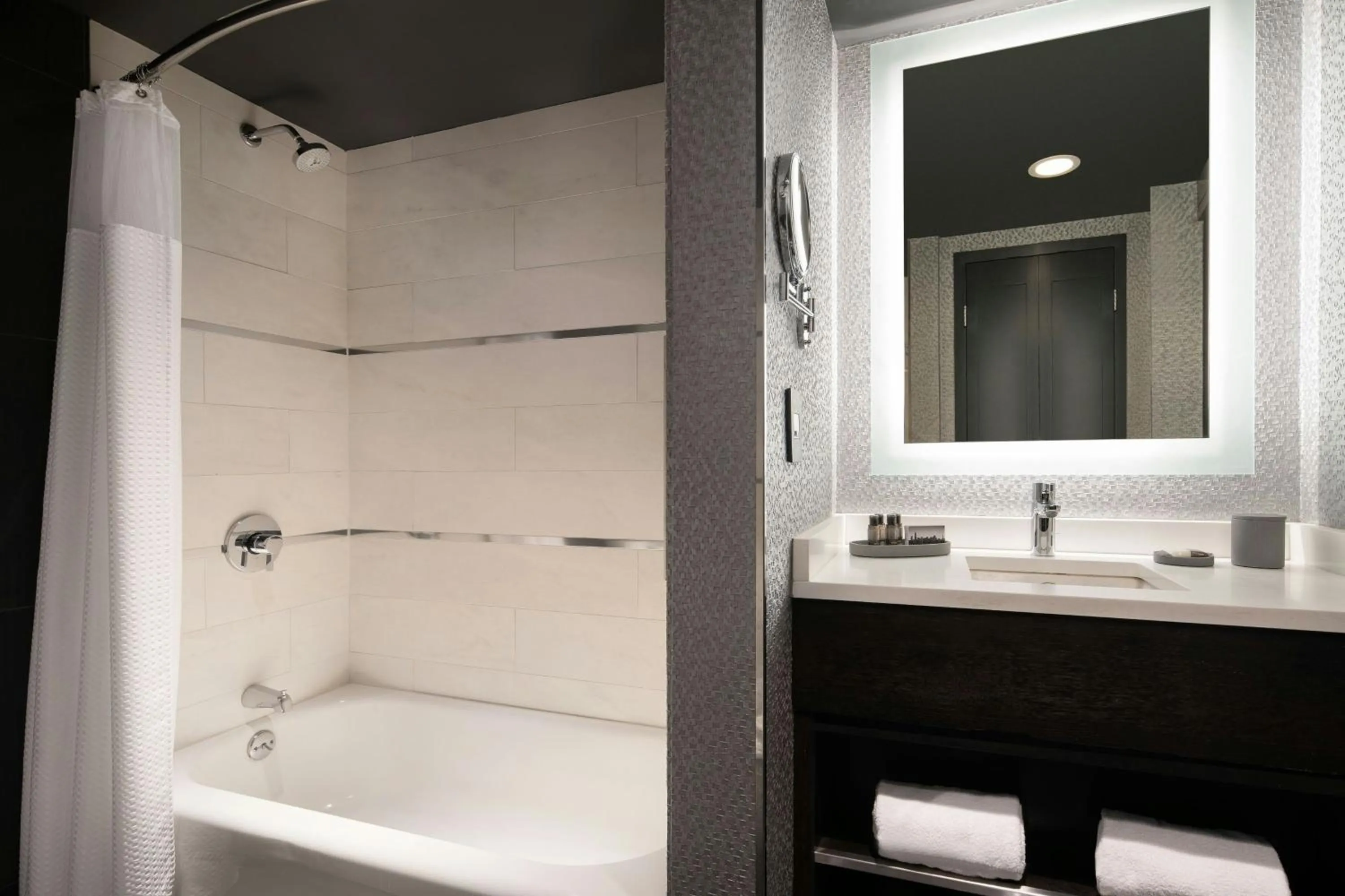 Bathroom in The Clancy, Autograph Collection