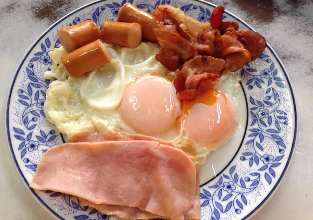 Breakfast in Hadthong Resort