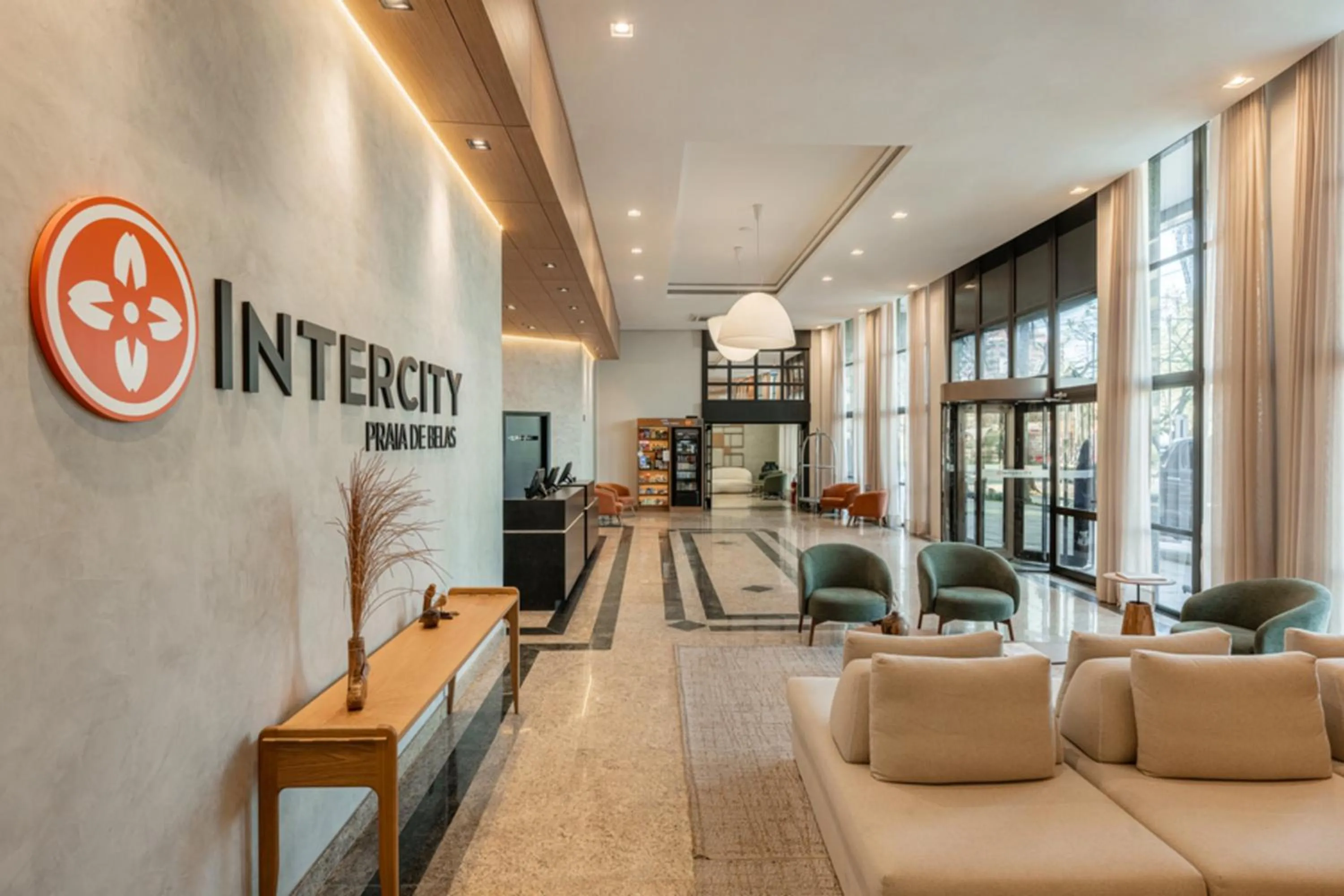 Lobby or reception in Intercity Porto Alegre Praia de Belas