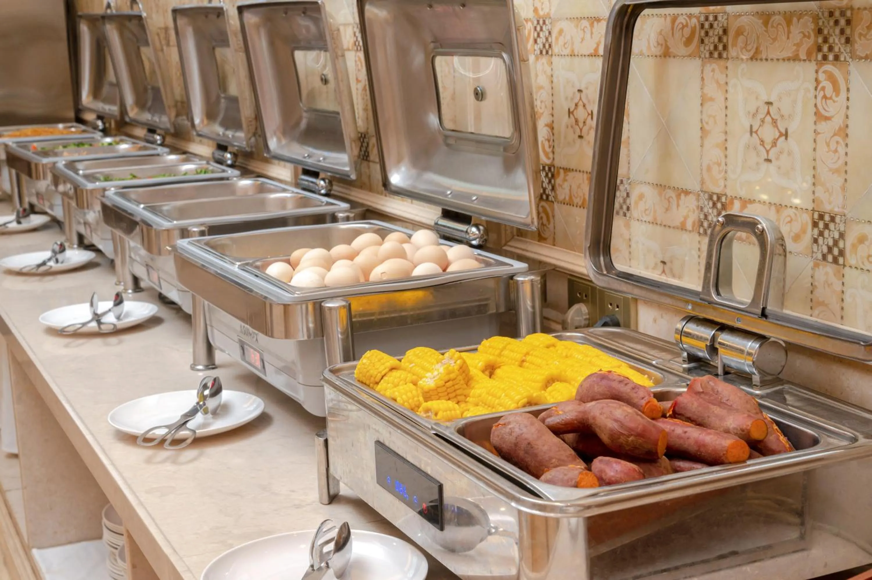 Breakfast in Vienna Hotel Shenzhen Fuyong Subway Station