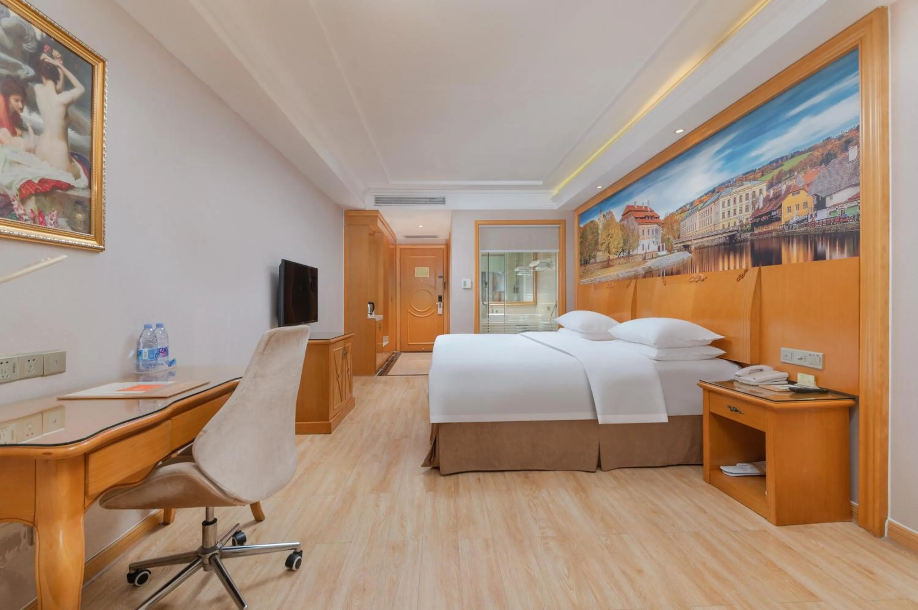 Bedroom, Bed in Vienna Hotel Shenzhen Fuyong Subway Station