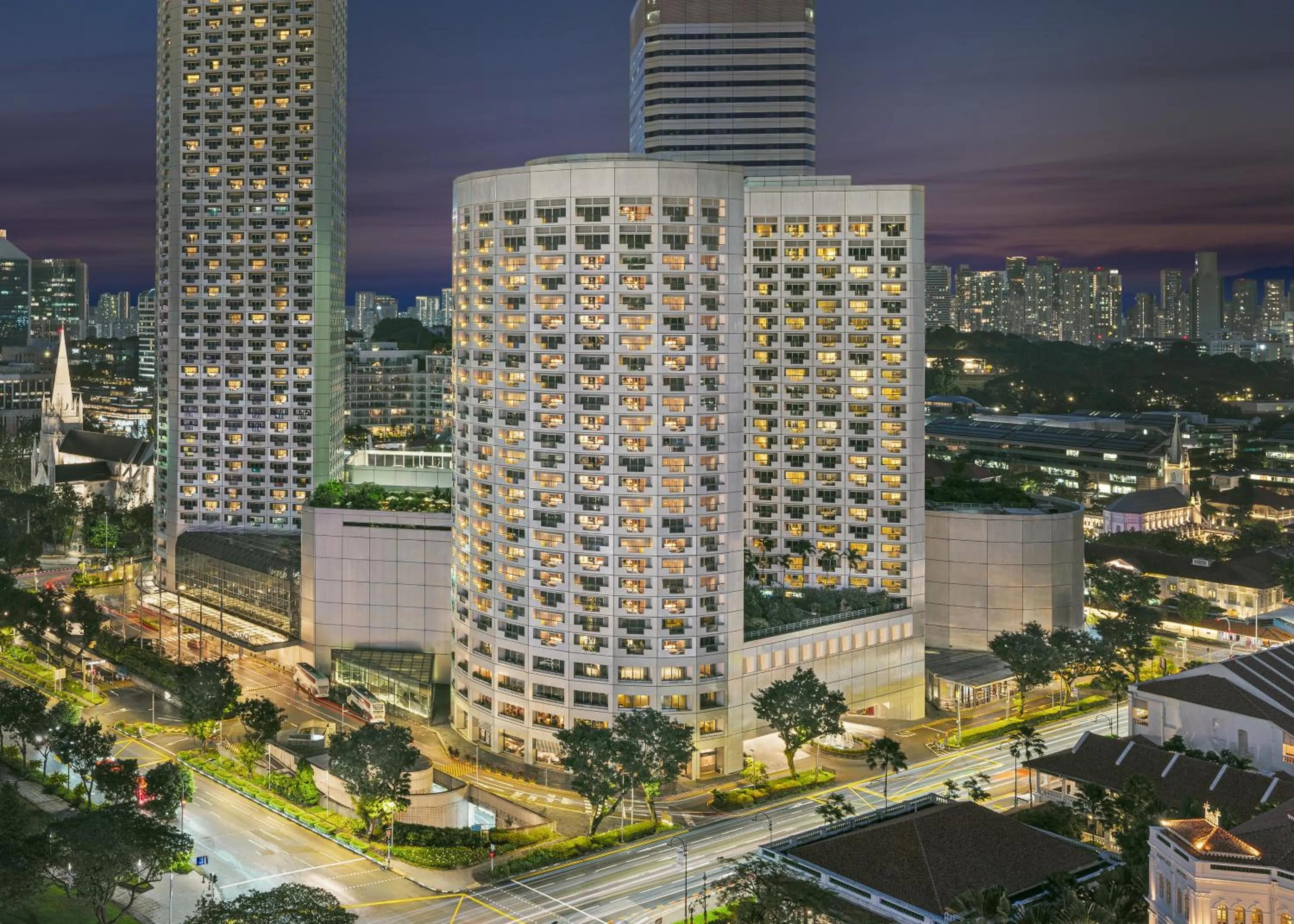 Facade/entrance in Fairmont Singapore