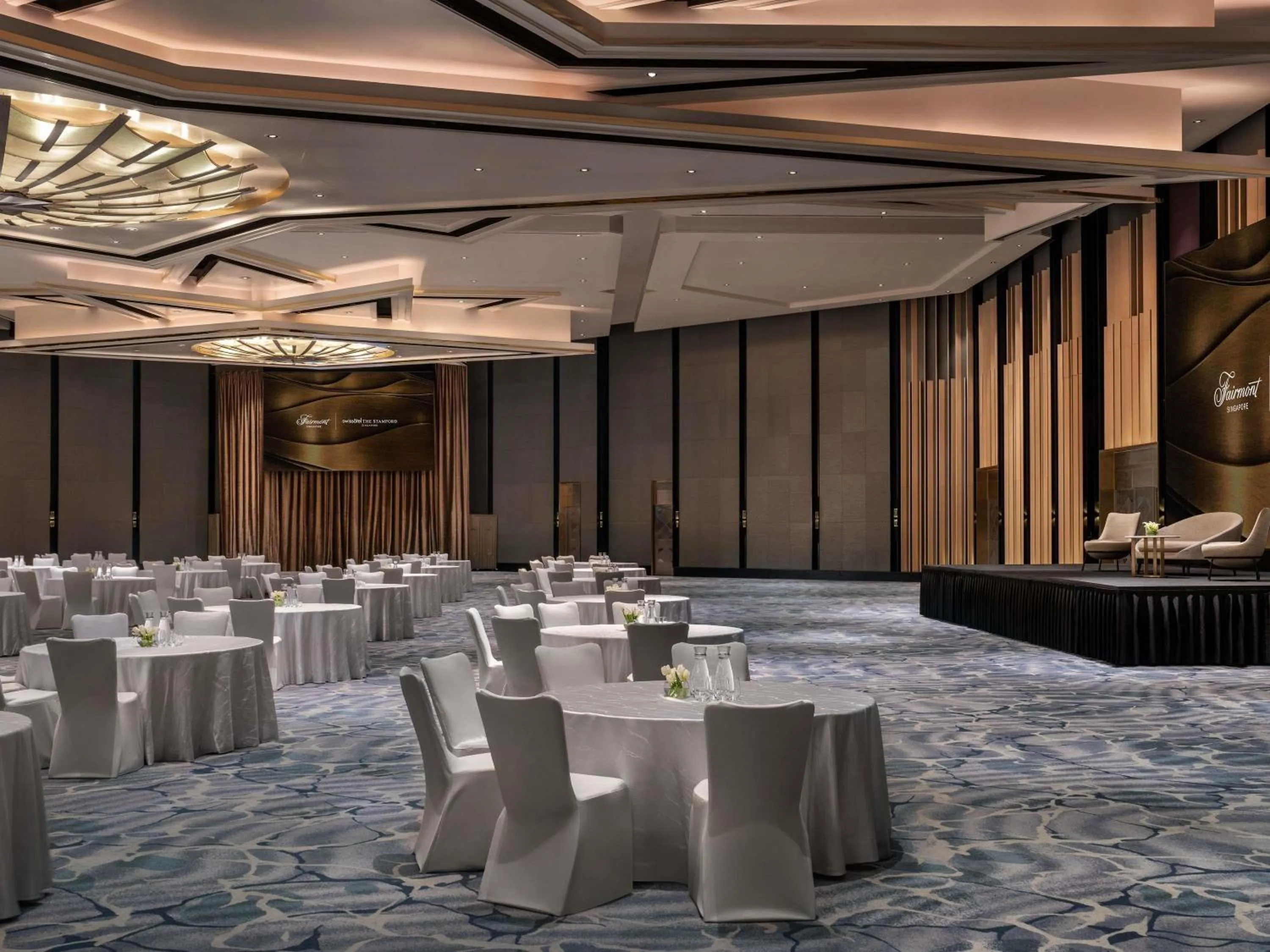 Meeting/conference room in Fairmont Singapore