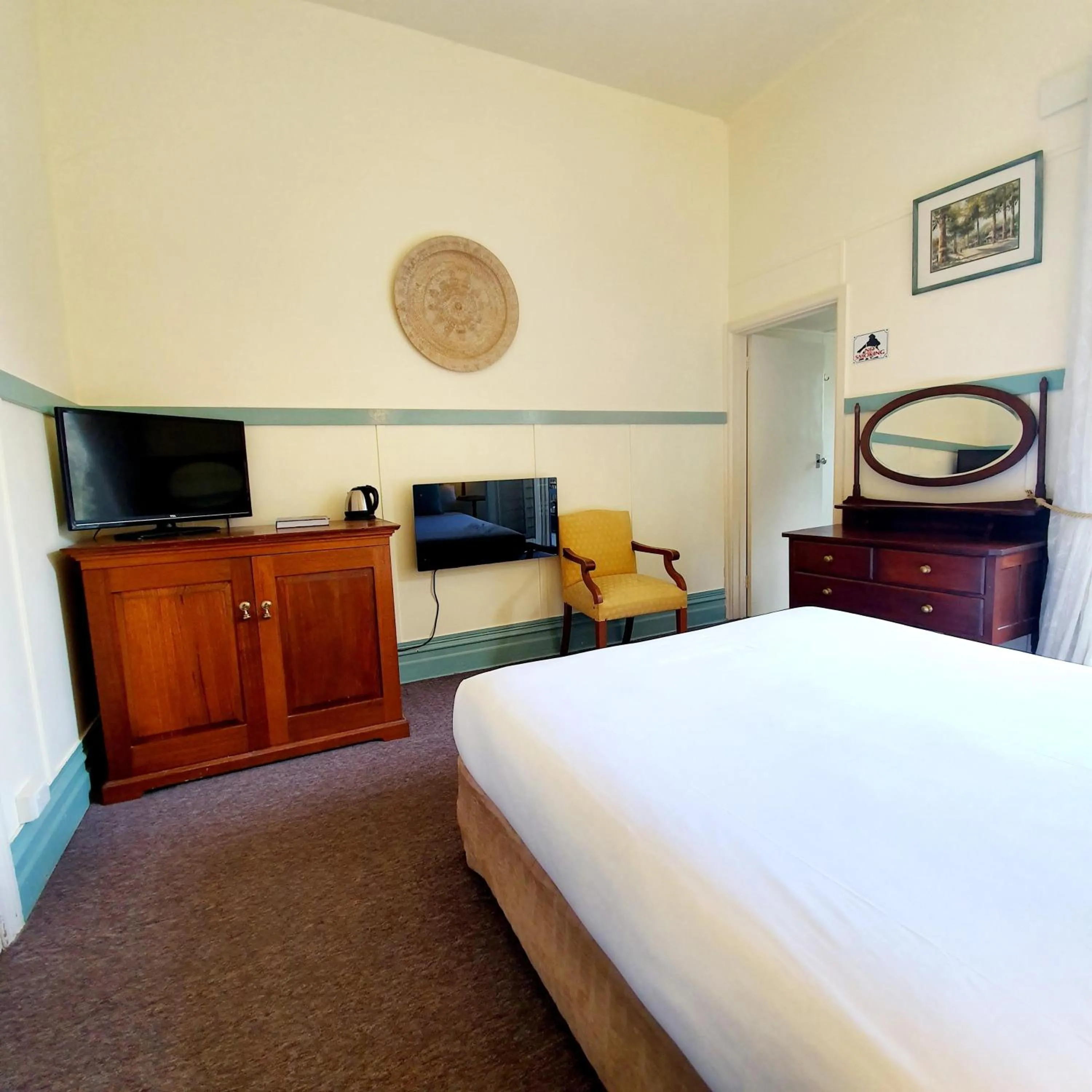 Bedroom, Bed in Point Lonsdale Guest House