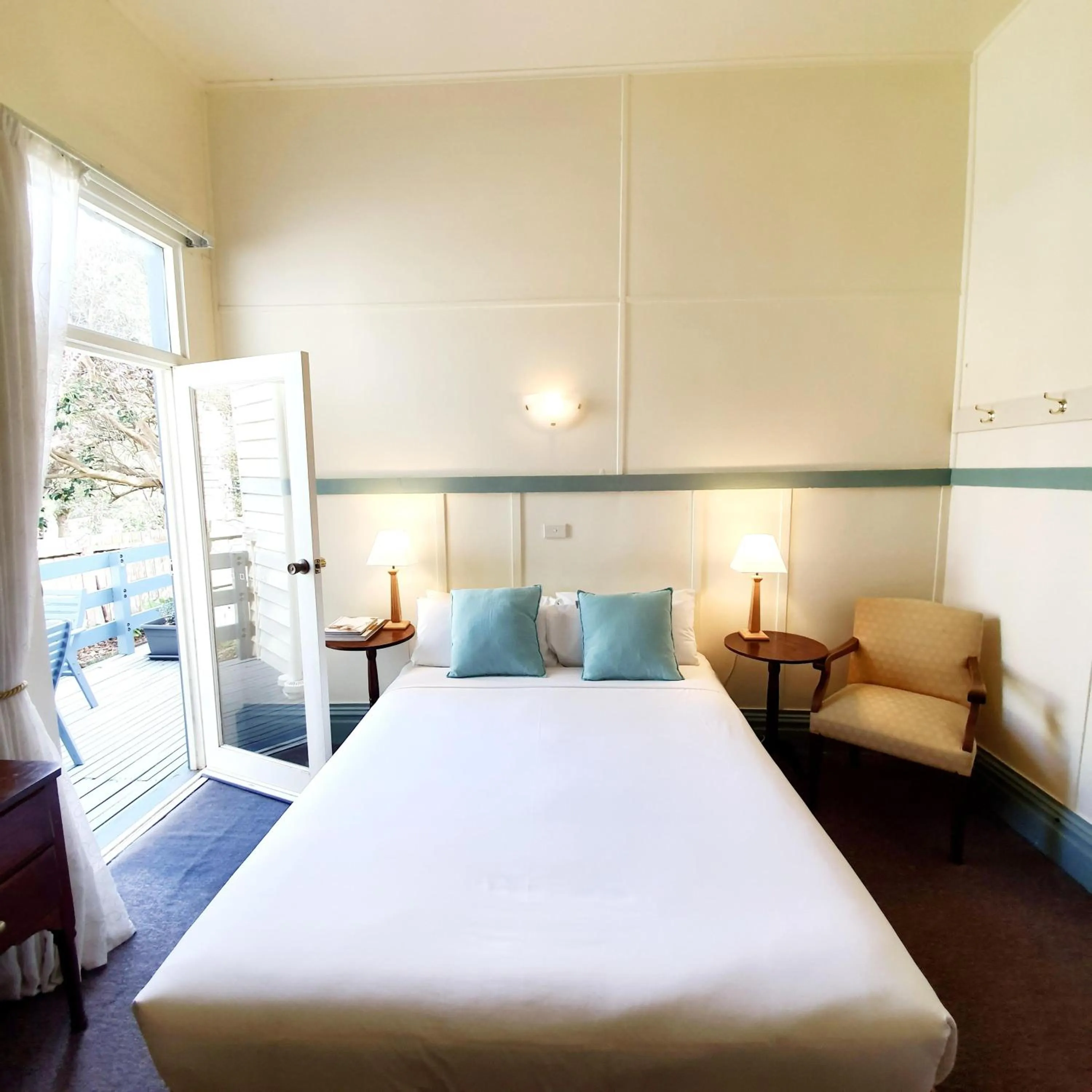 Bedroom, Bed in Point Lonsdale Guest House