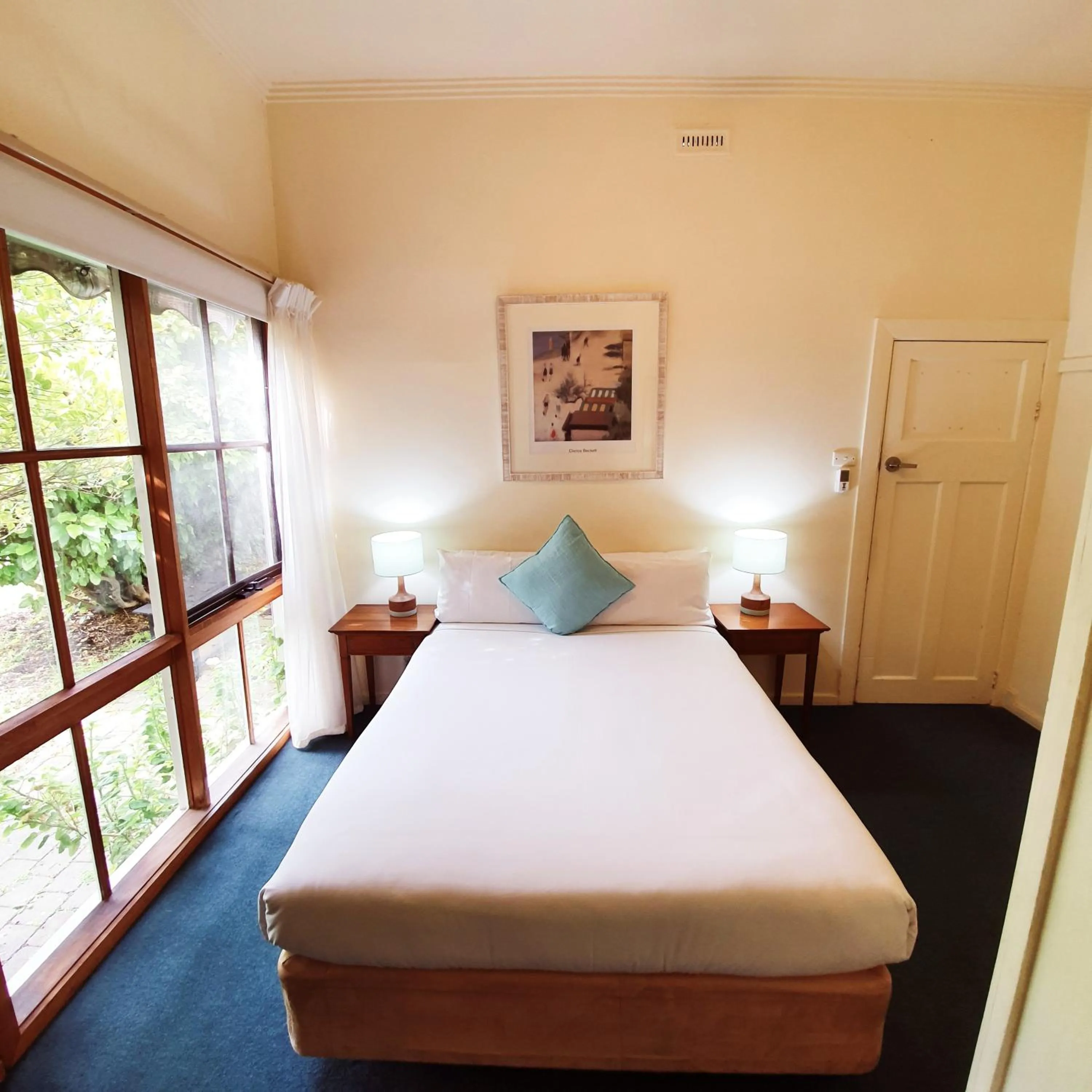 Bedroom, Bed in Point Lonsdale Guest House