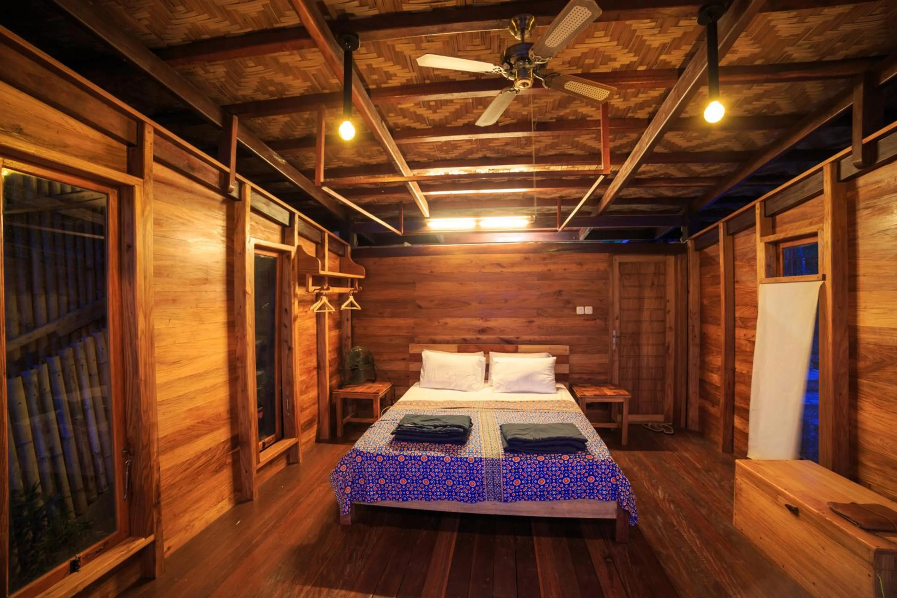 Bed in Tevana House Reef