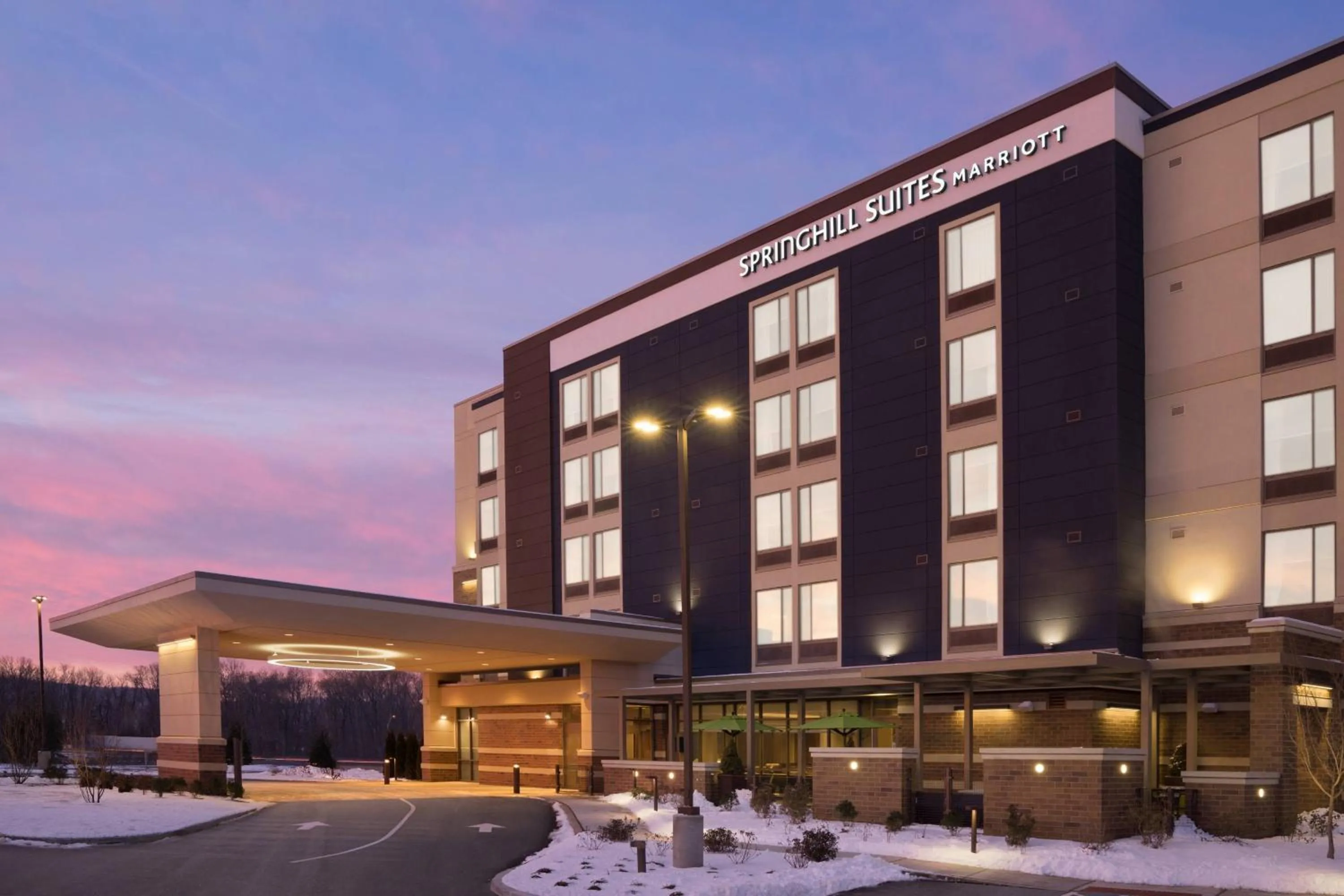 Property building in SpringHill Suites by Marriott Allentown Bethlehem/Center Valley