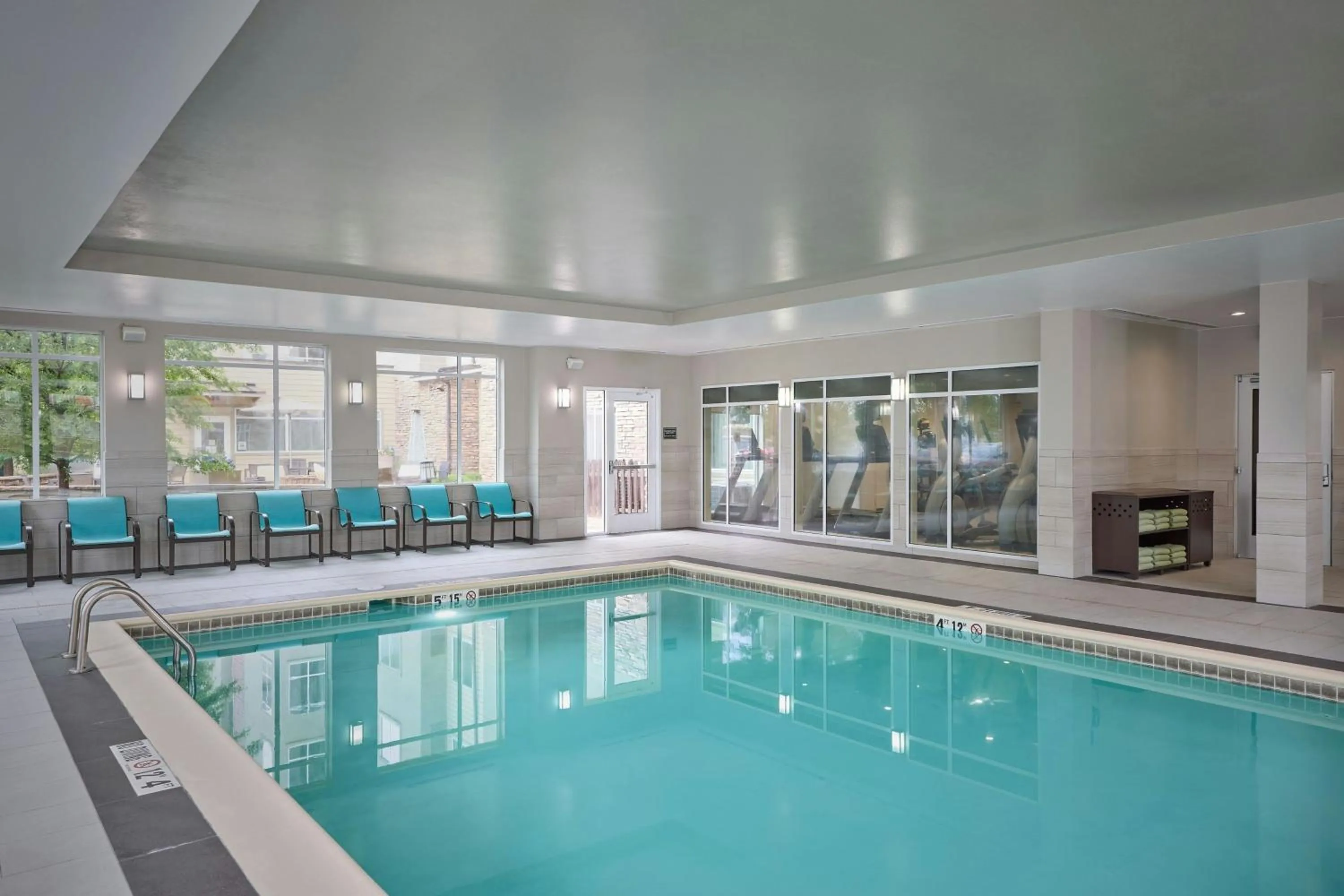 Swimming pool in Residence Inn by Marriott Denver Southwest/Littleton