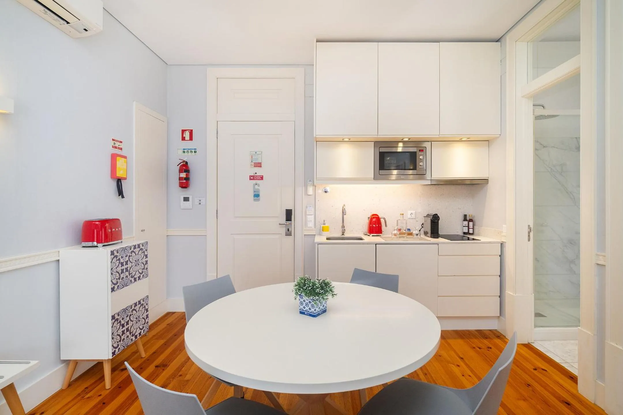 Coffee/tea facilities in Villa Baixa - Lisbon Luxury Apartments