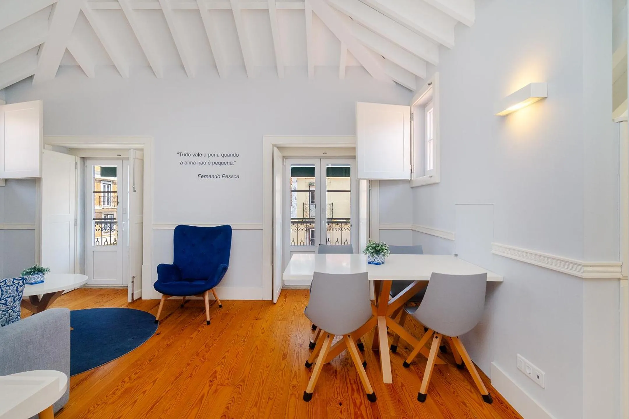 Living room in Villa Baixa - Lisbon Luxury Apartments