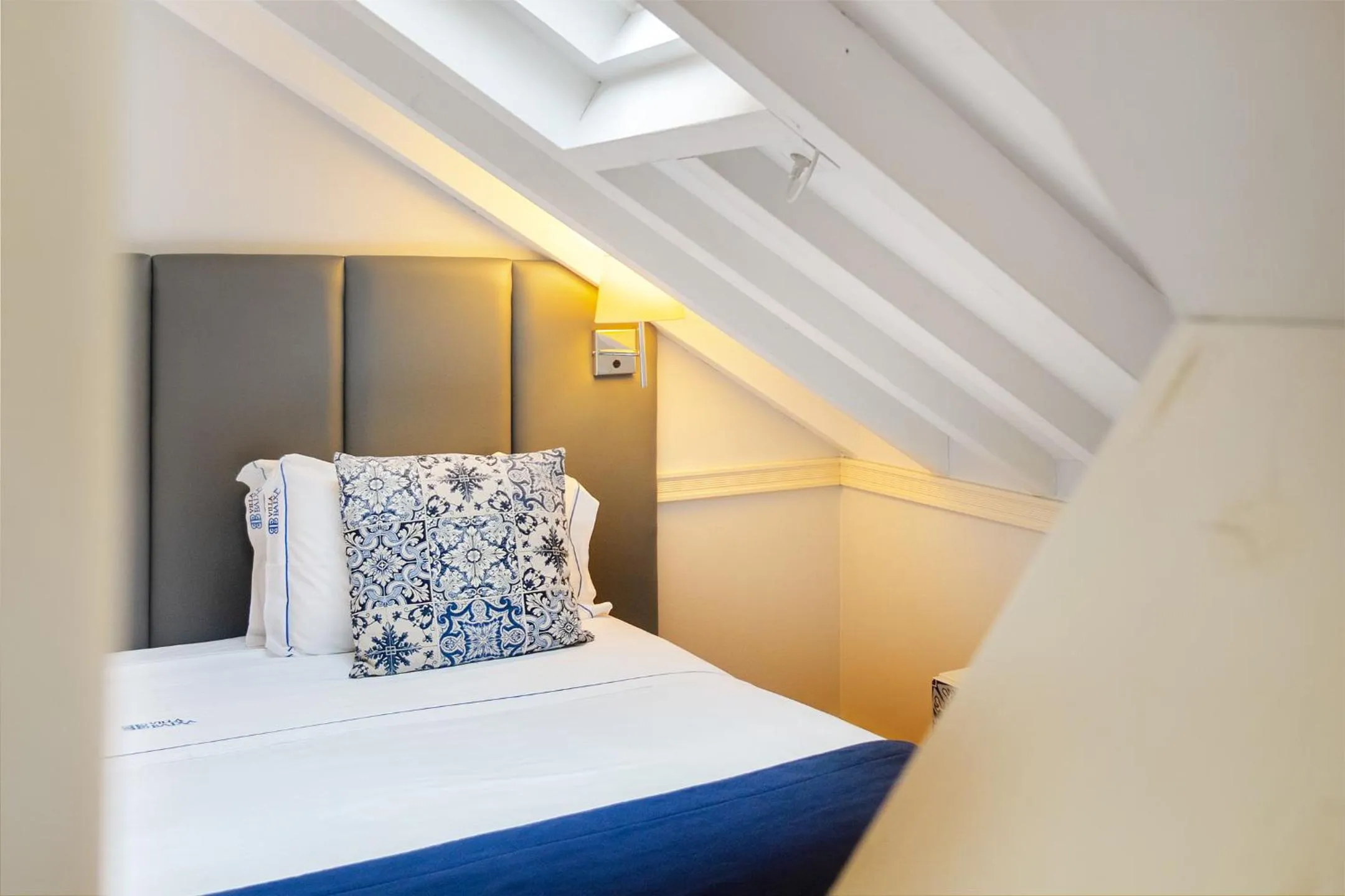 Bed in Villa Baixa - Lisbon Luxury Apartments