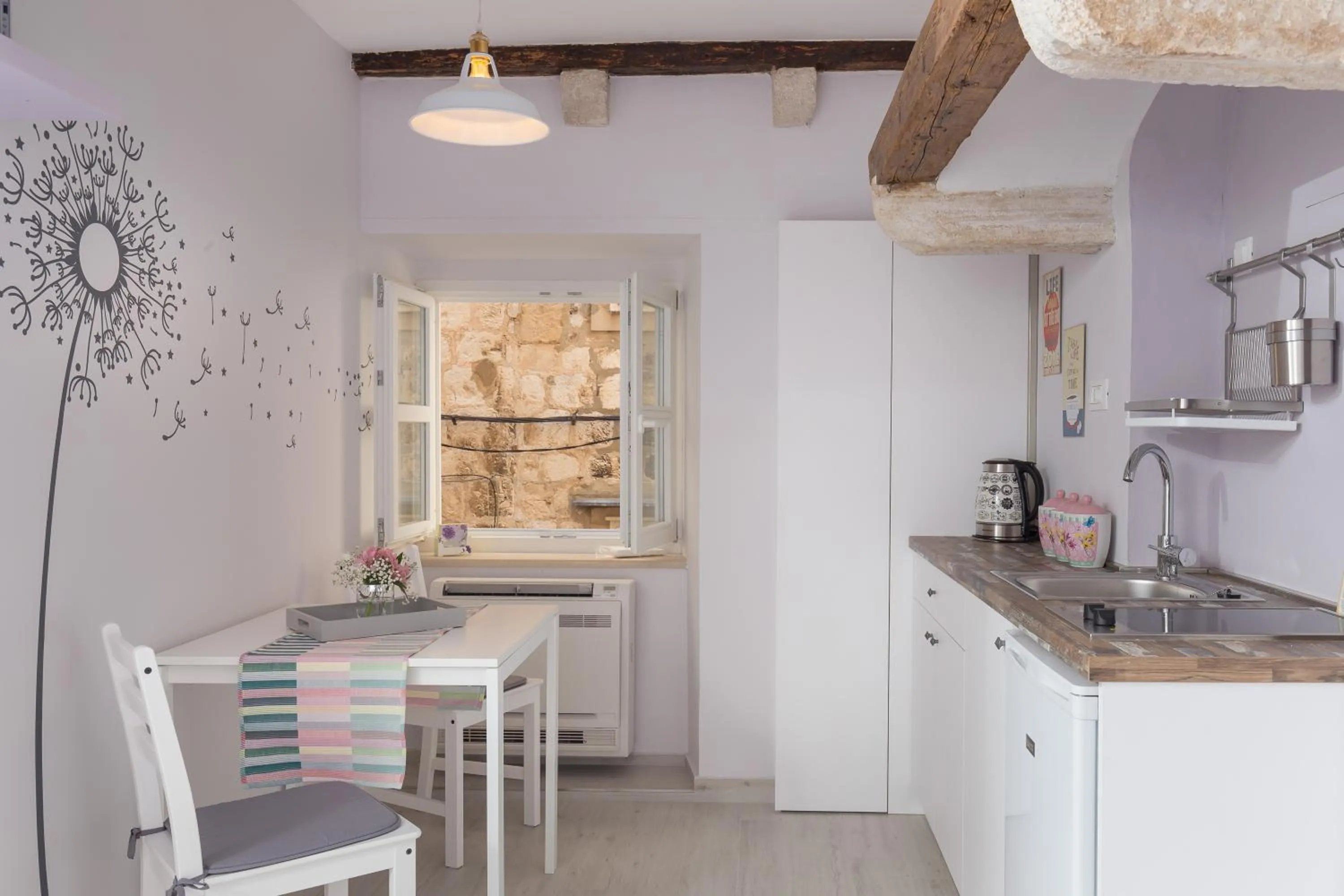 Kitchen or kitchenette in Studio Apartment Lumia