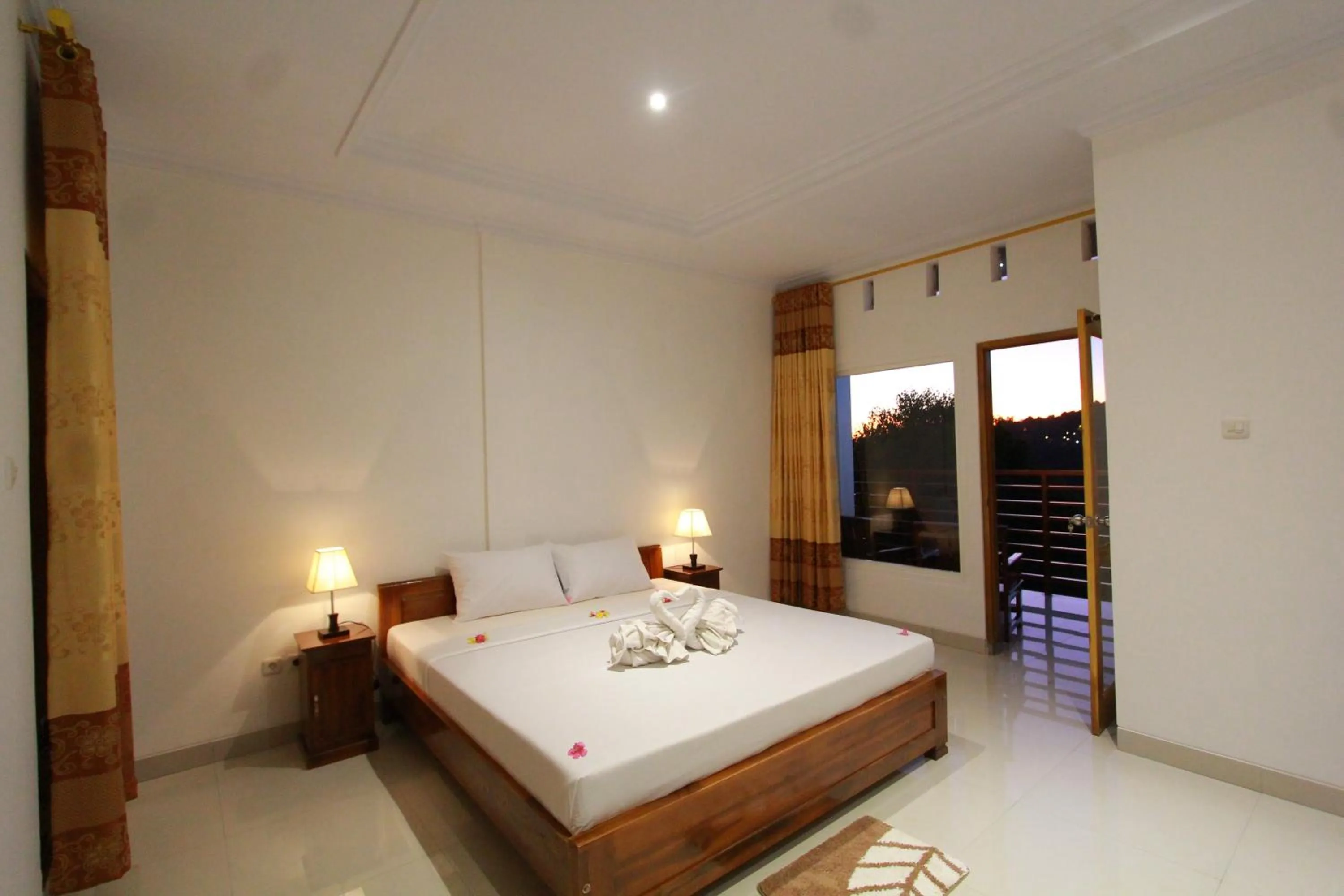 Bedroom, Bed in Bali Bening