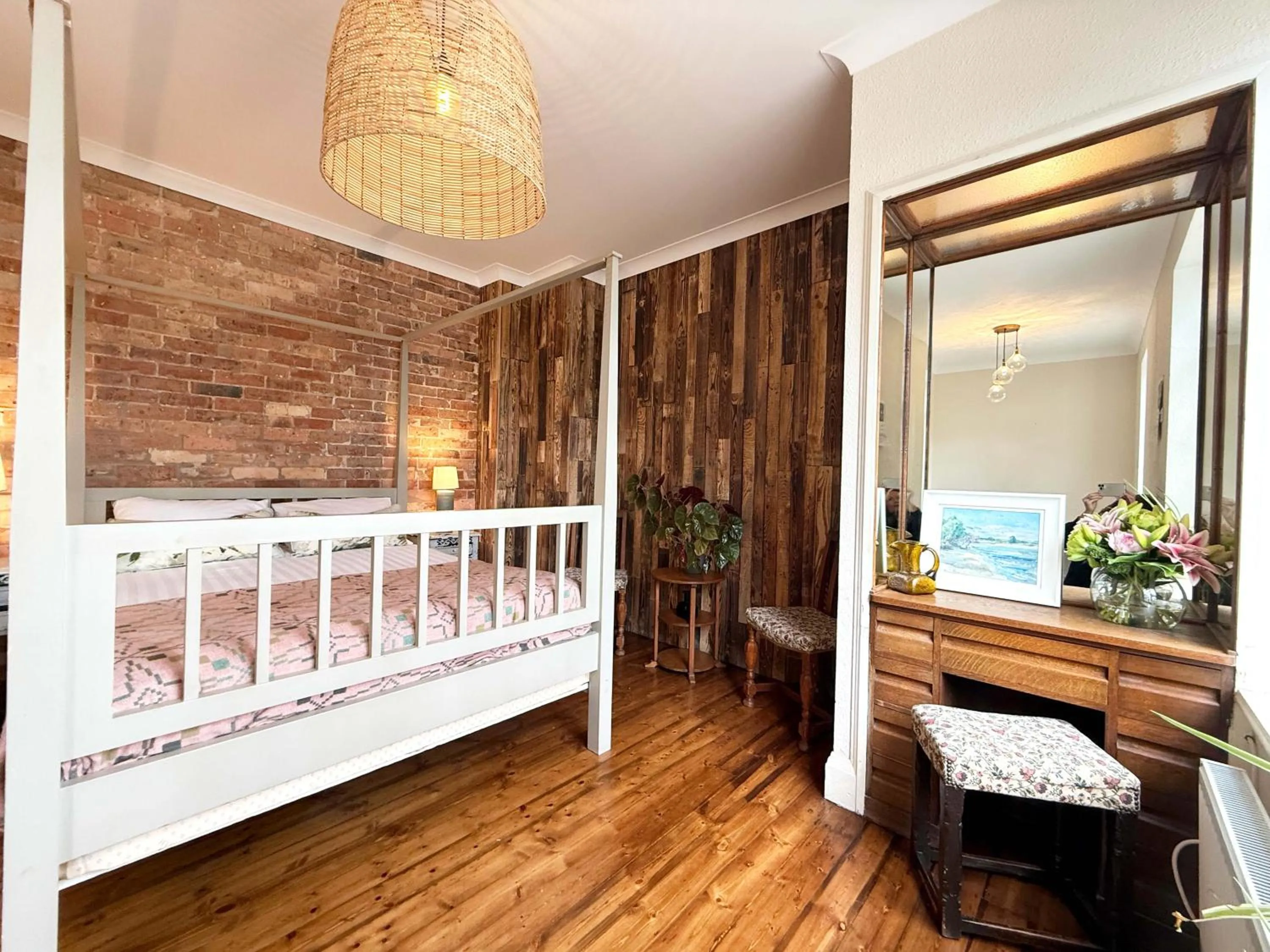 Superior Suite with Sea View in Knoll House