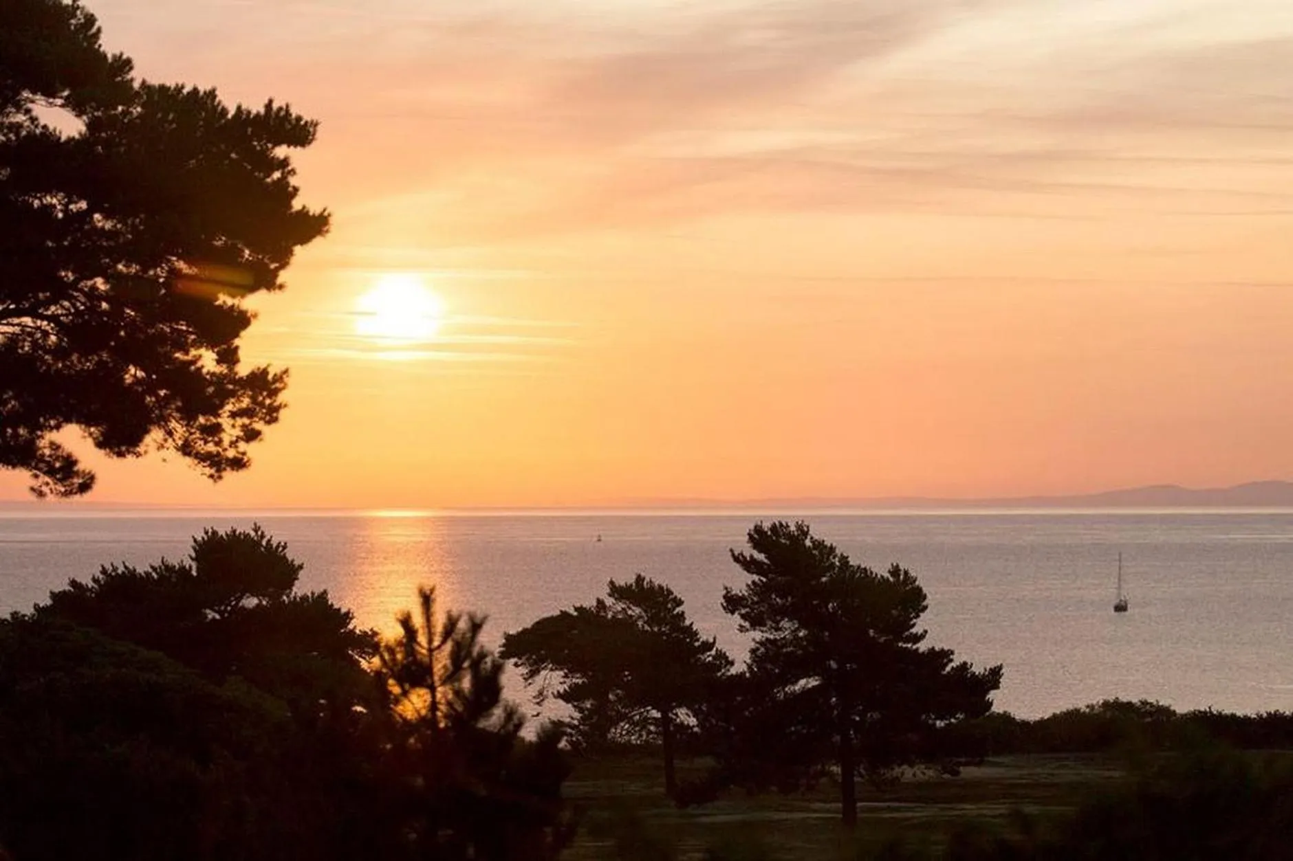 Beach in Knoll House