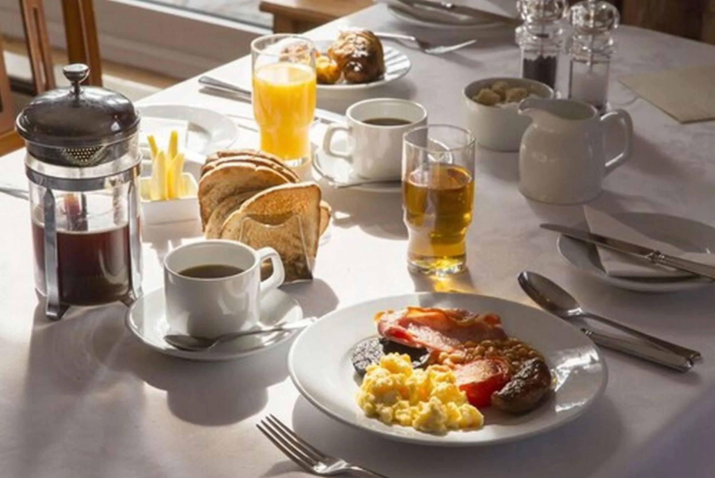 Breakfast in Knoll House