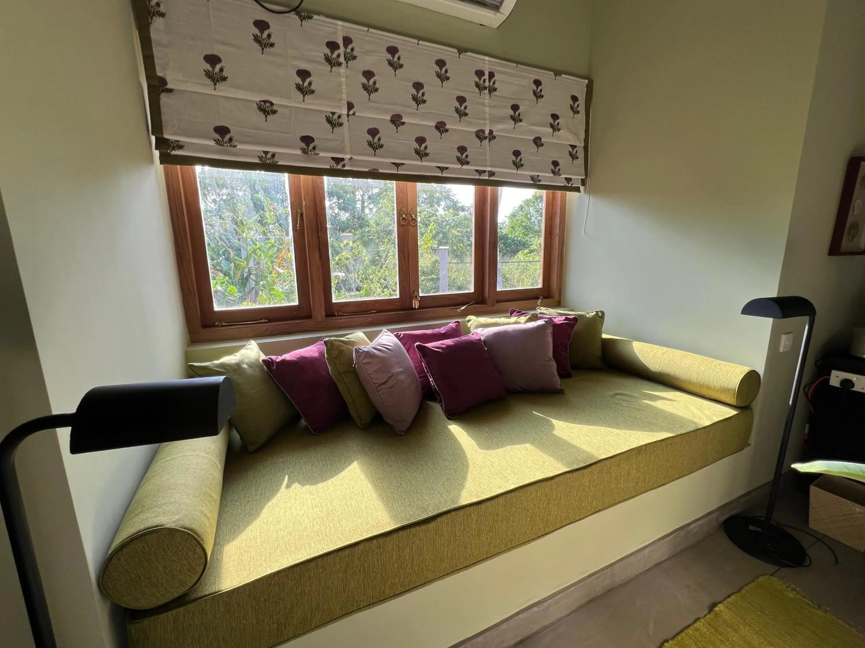 Bed in Kahanda Kanda