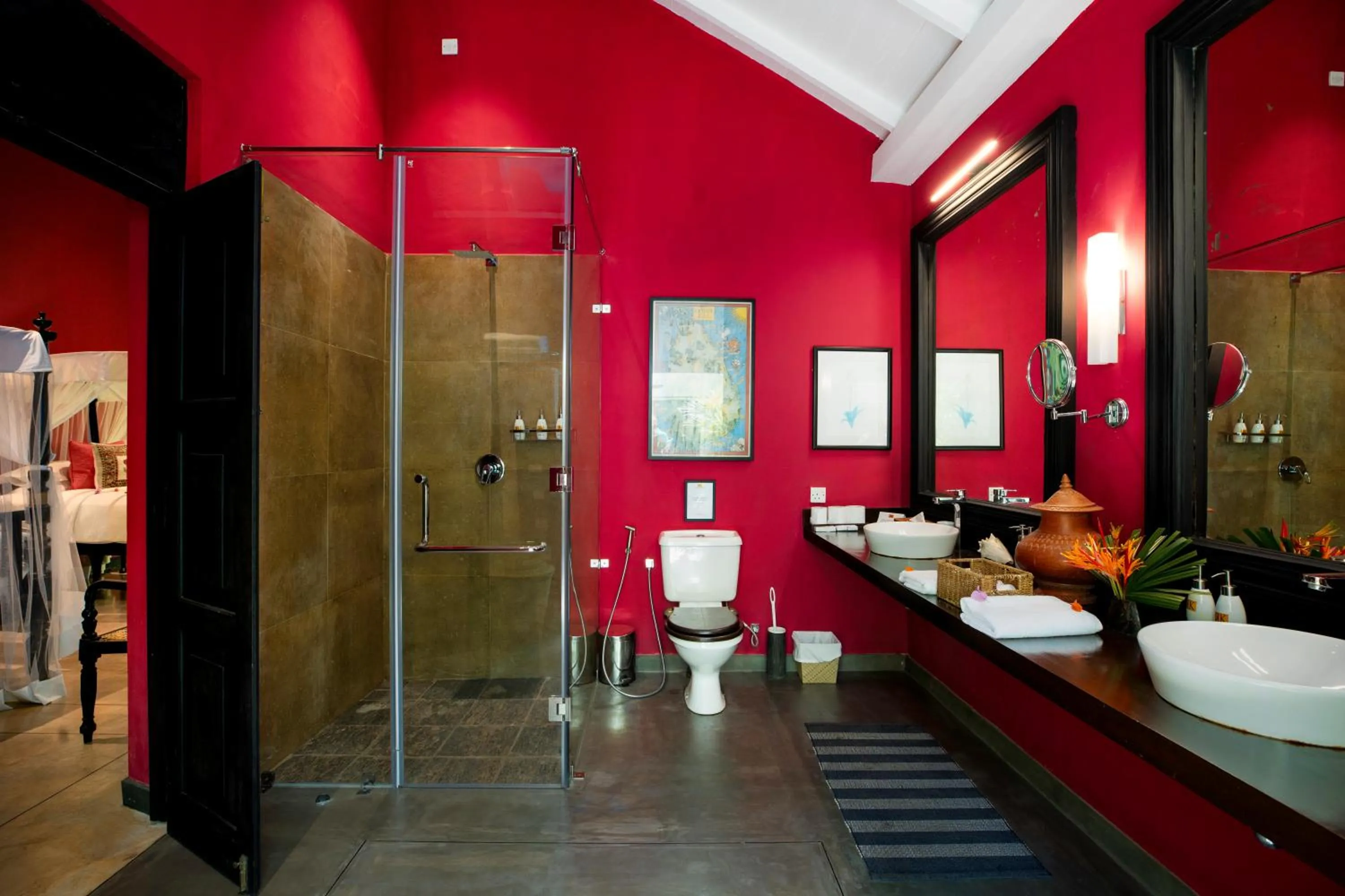 Bathroom in Kahanda Kanda