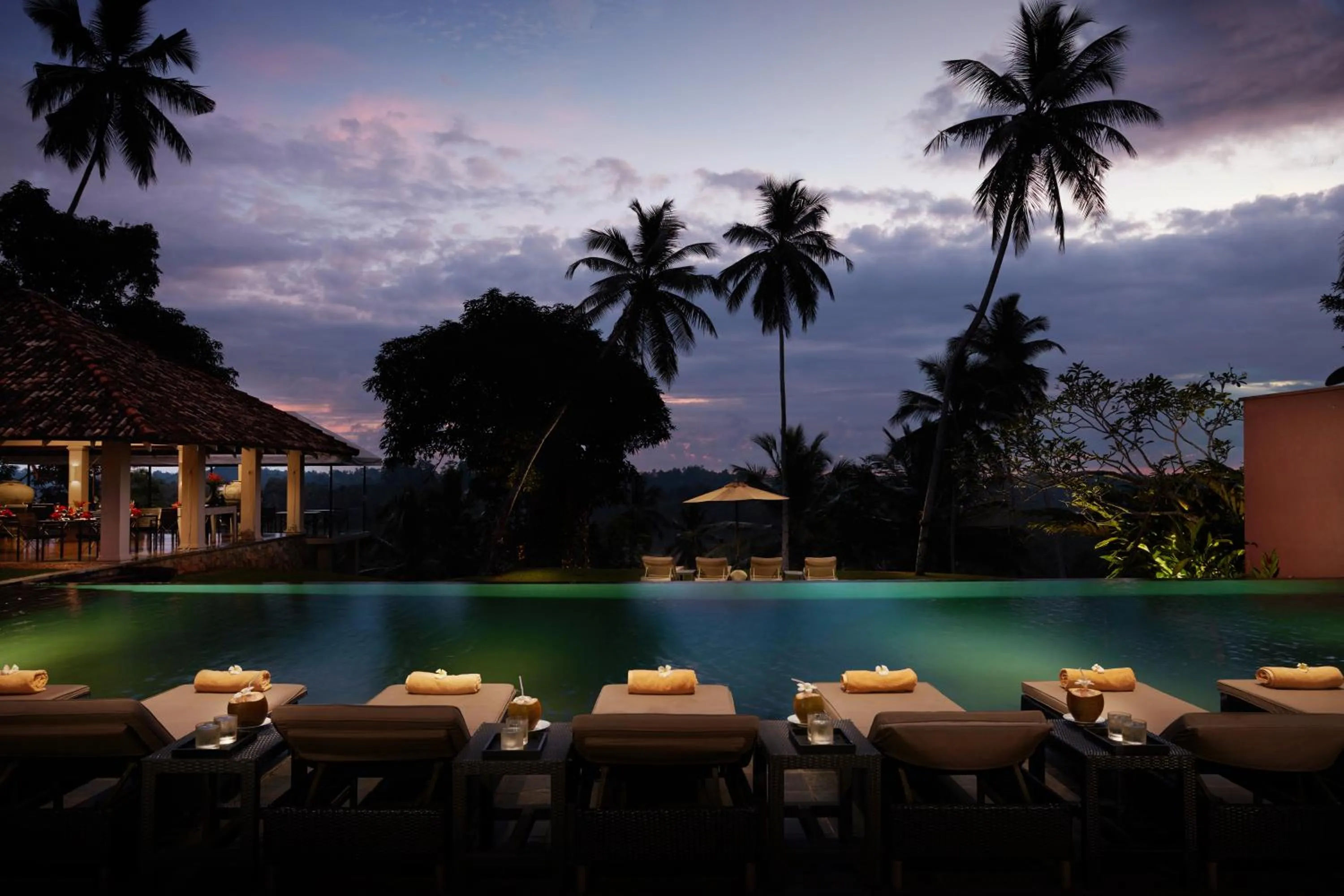 Swimming pool in Kahanda Kanda