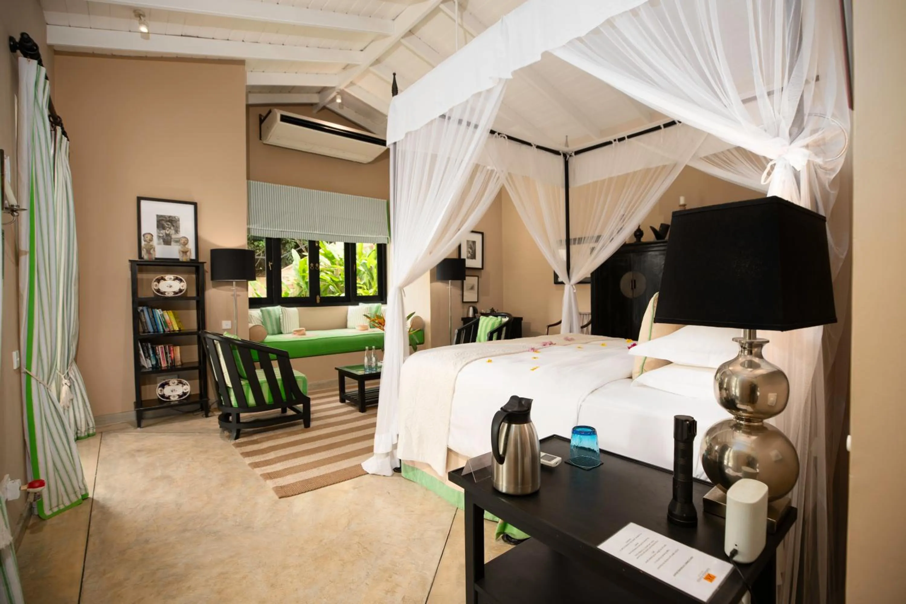 Bedroom, Bed in Kahanda Kanda