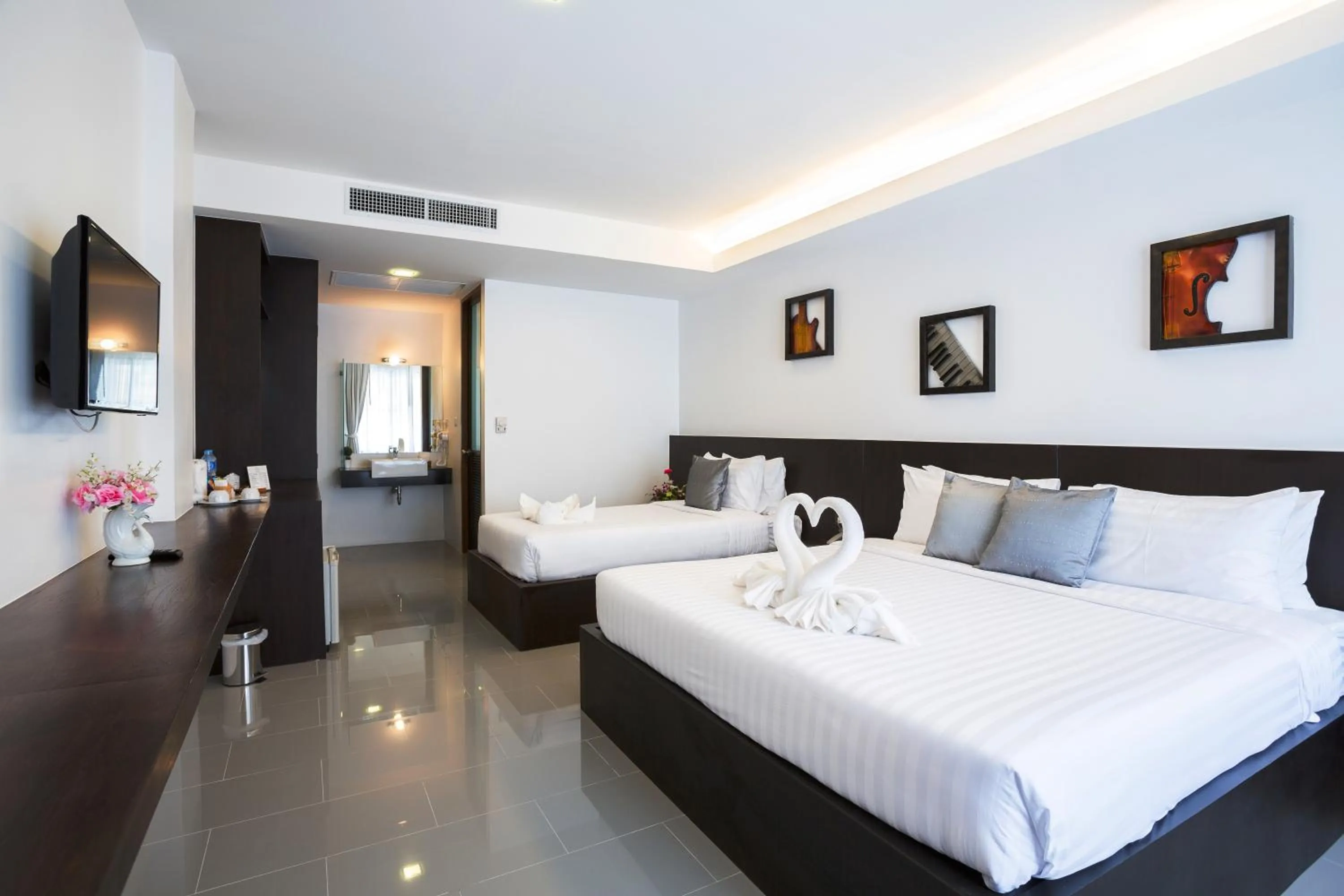 Bed in Phranang Place- SHA Extra