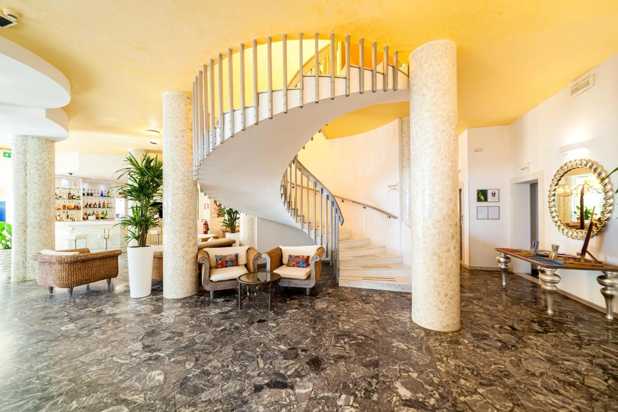 Lobby or reception in Hotel American