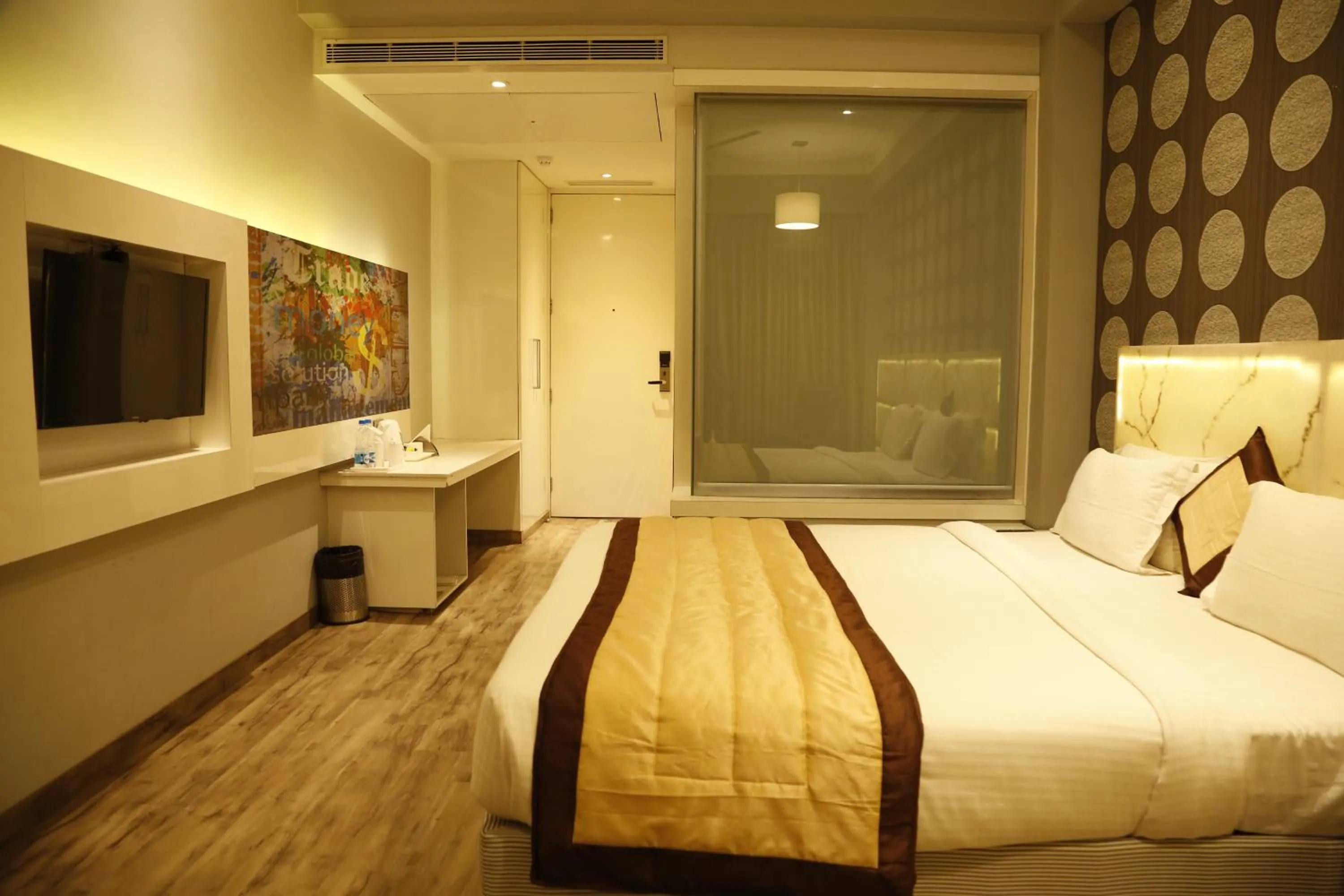 Bedroom, Bed in Hotel Orange