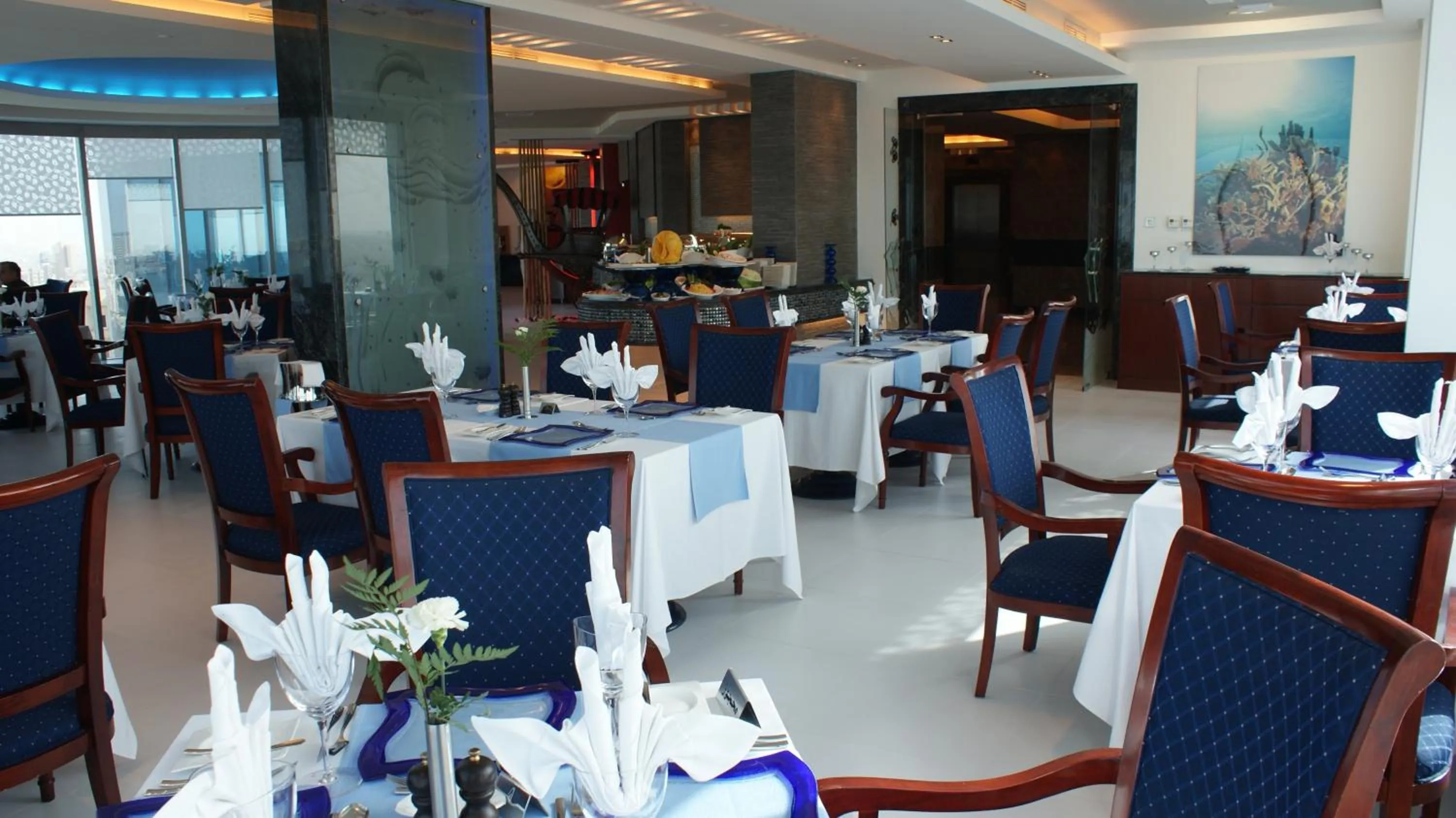 Restaurant/places to eat in Costa Del Sol Hotel by Arabian Link