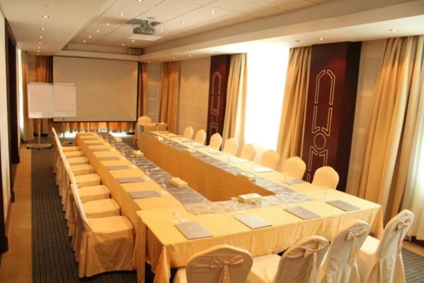 Banquet/Function facilities in Costa Del Sol Hotel by Arabian Link