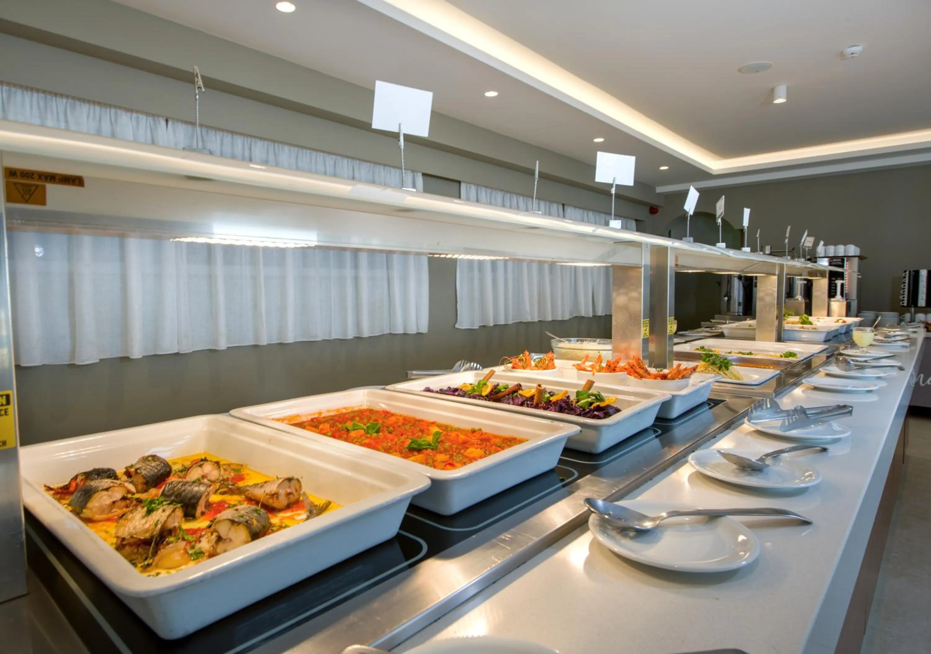 Food and drinks in Kalyves Beach Hotel