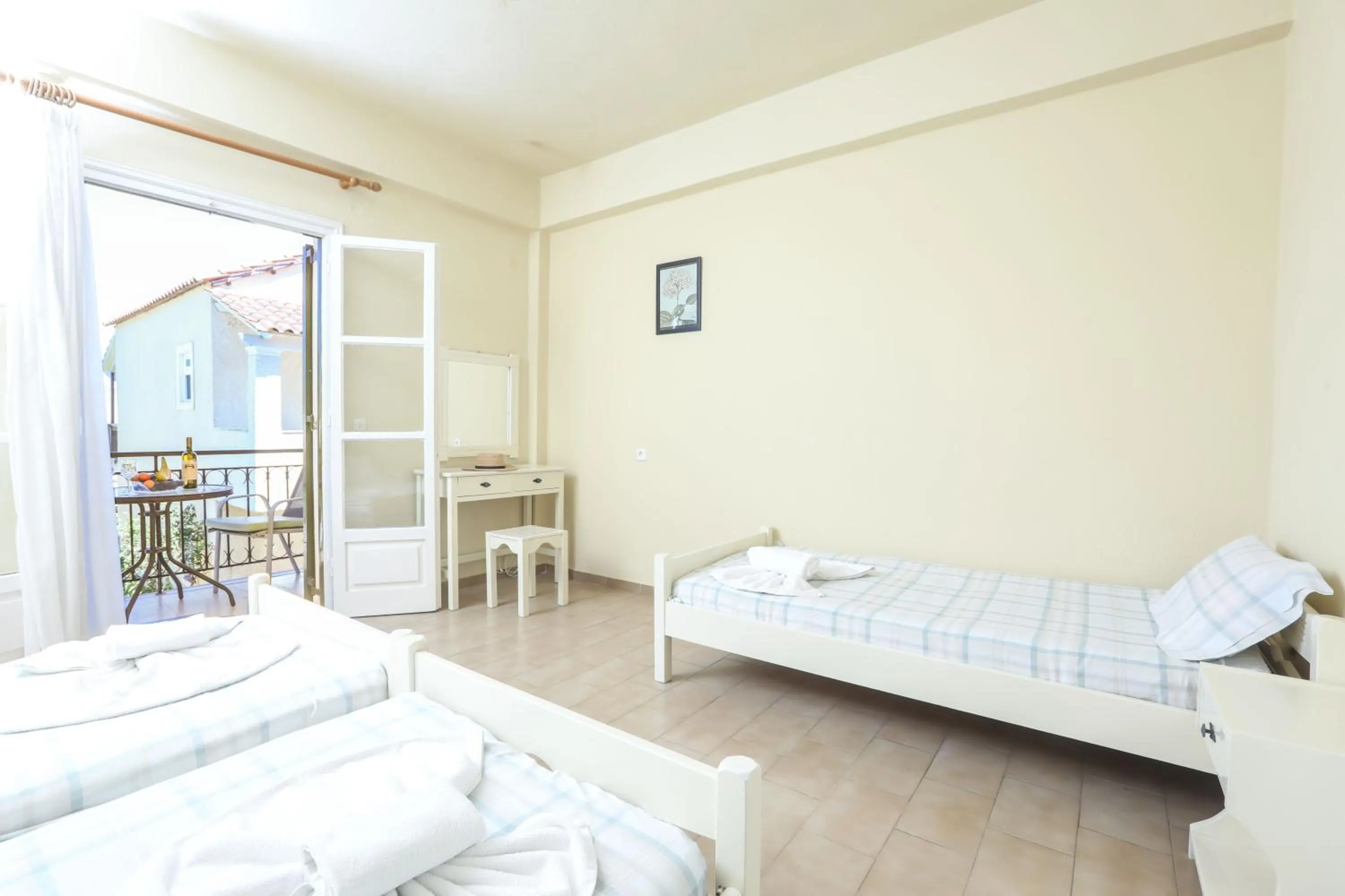 Bed in The Mayflower Studios & Apartments