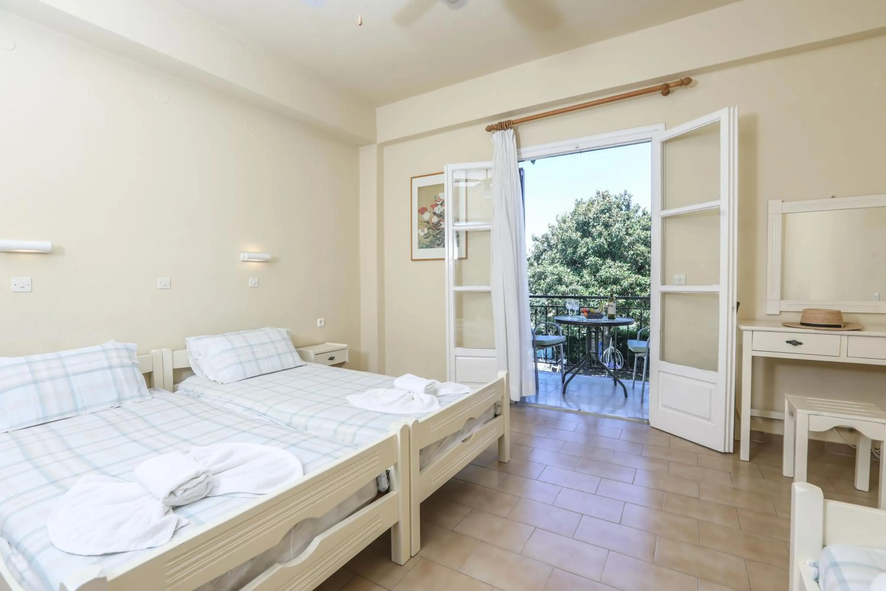 Bed in The Mayflower Studios & Apartments