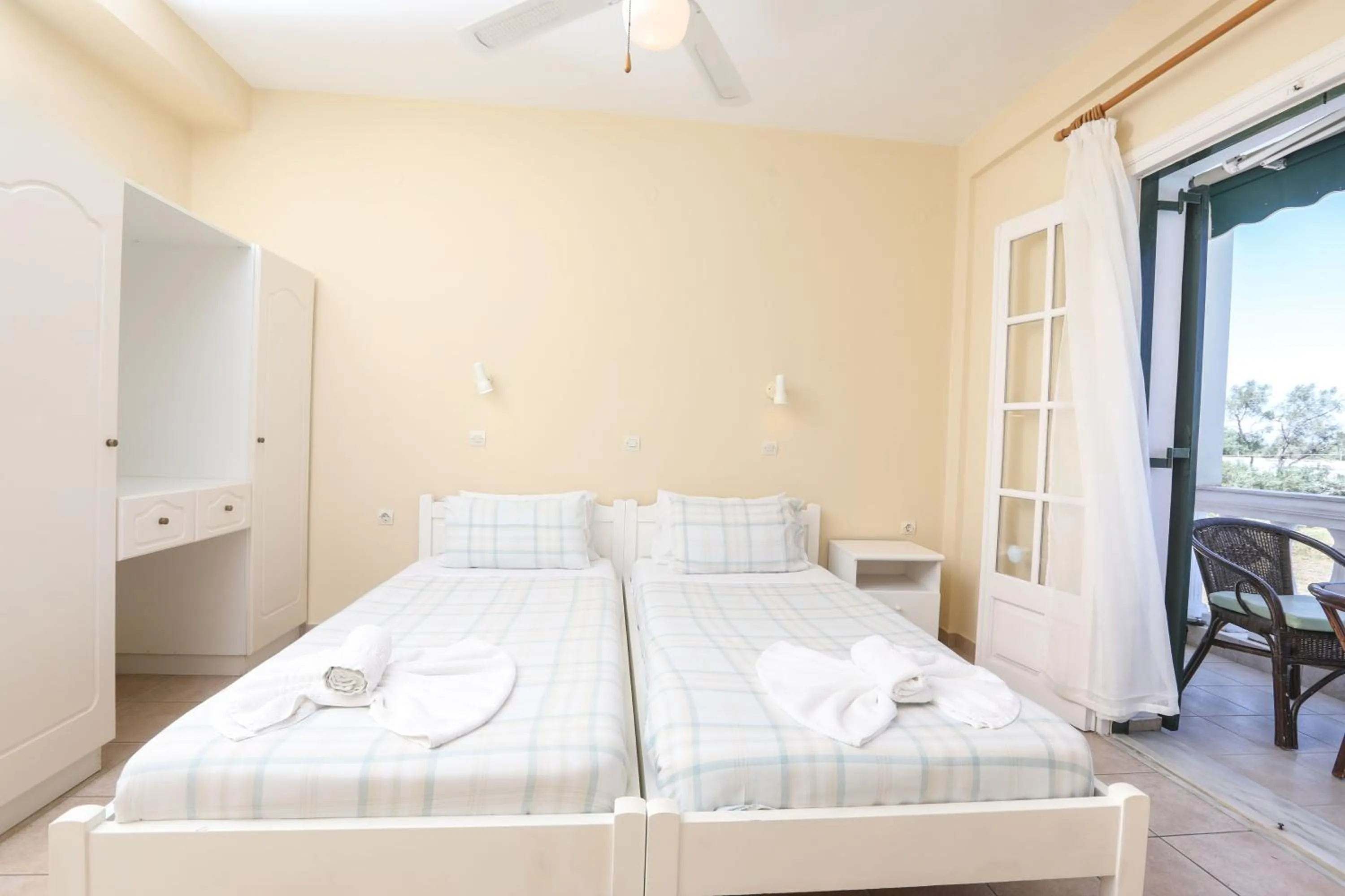 Bed in The Mayflower Studios & Apartments