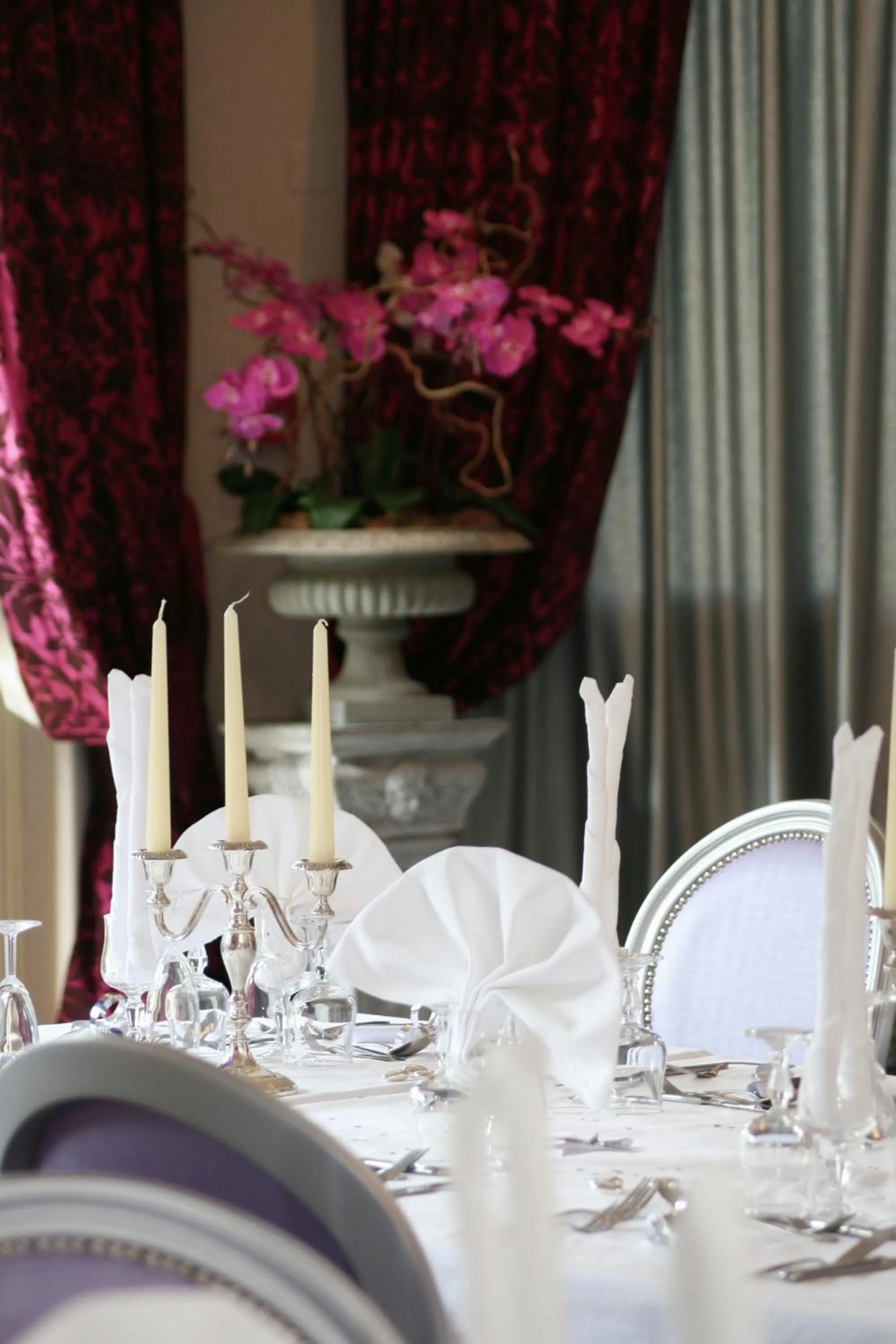 Restaurant/places to eat in Servotel Castagniers