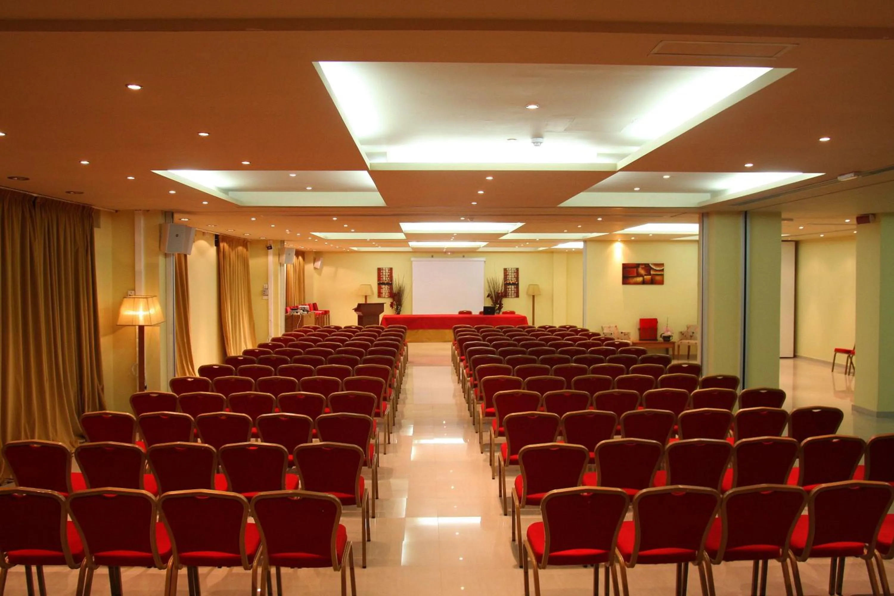 Business facilities in Kiani Beach Resort Family All Inclusive