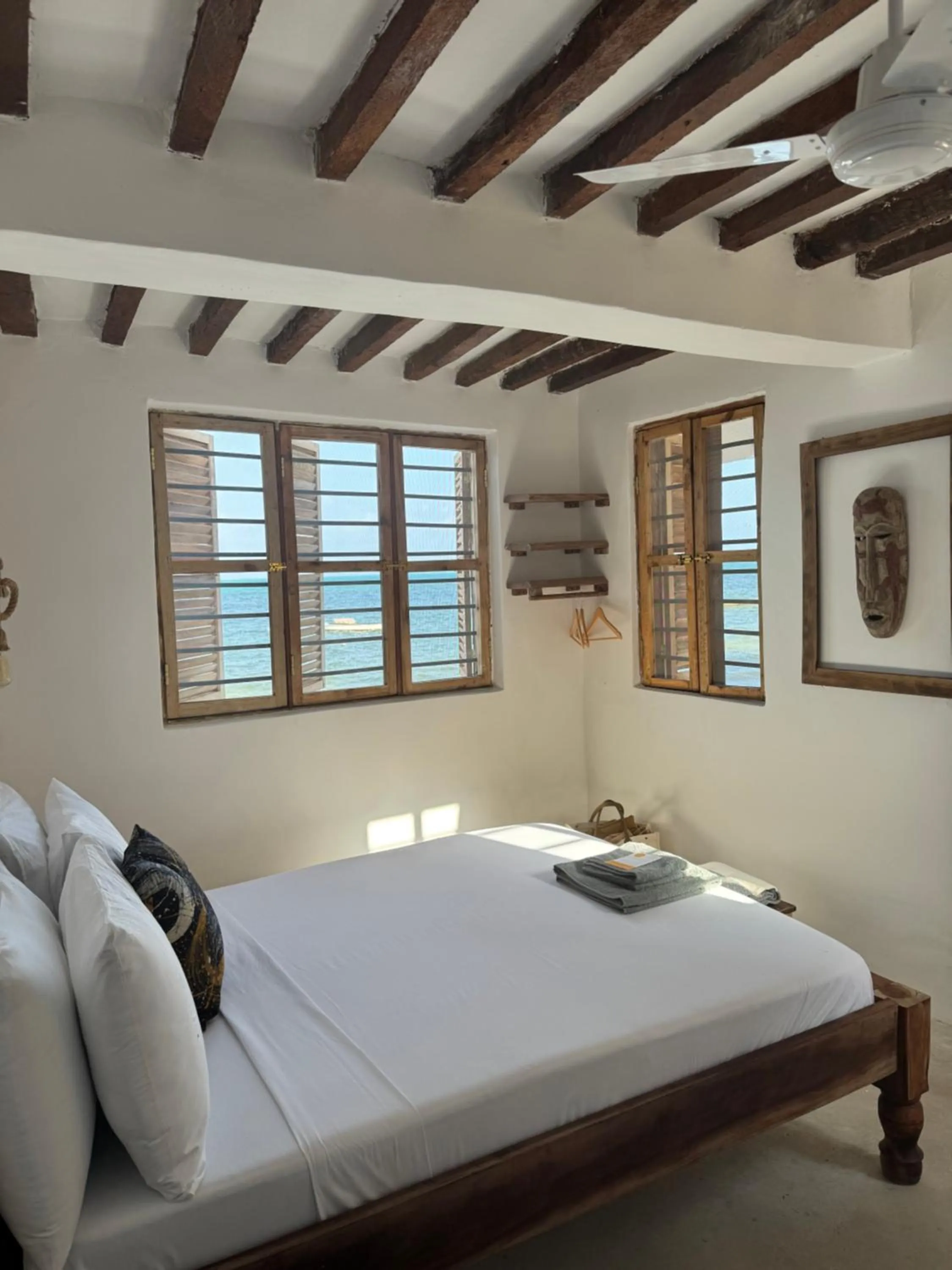 Bed in Mango Beach House