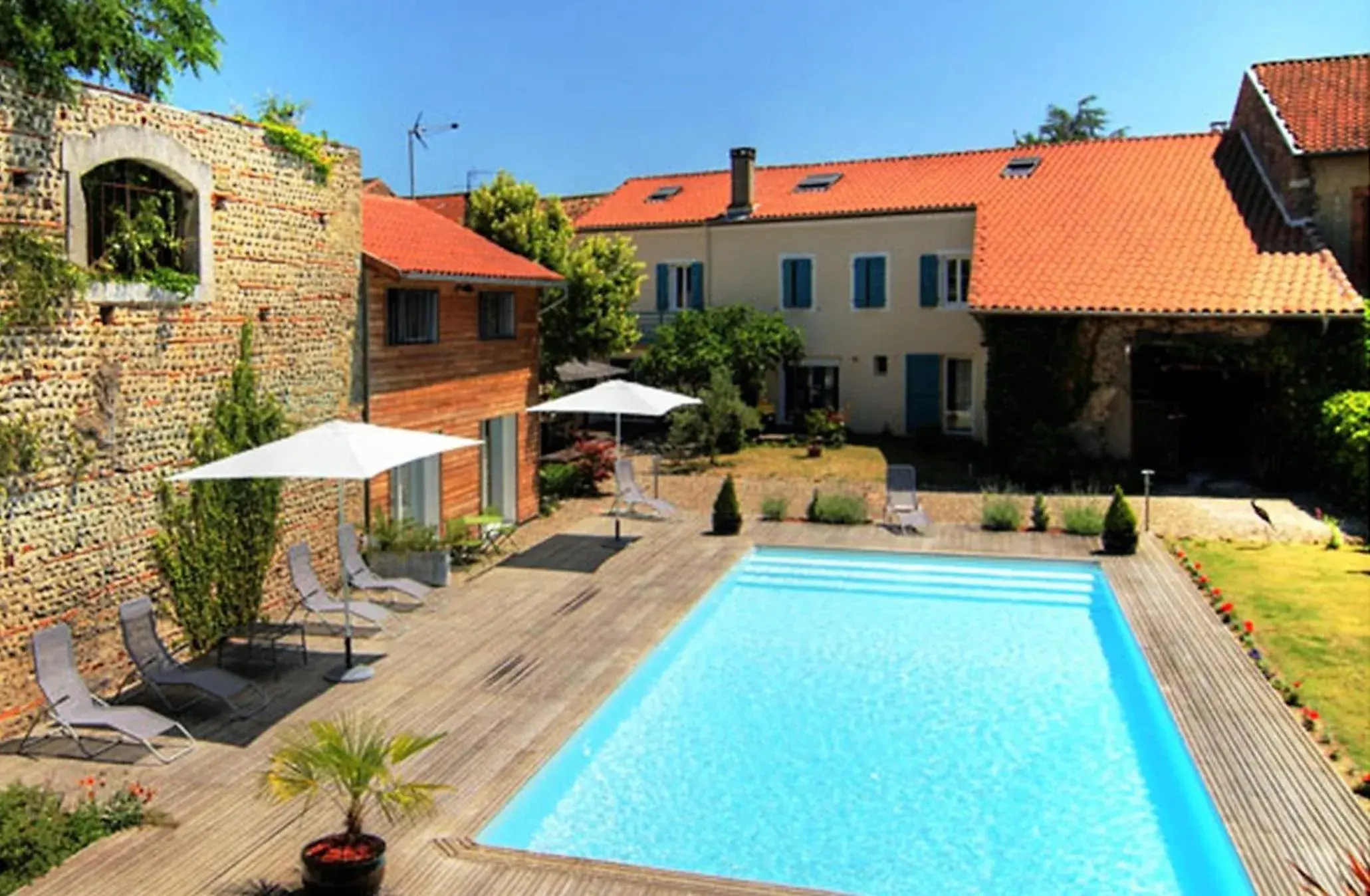 Chambre d'Hôtes La Cour des Saligues Chambre d'Hôtes La Cour des Saligues