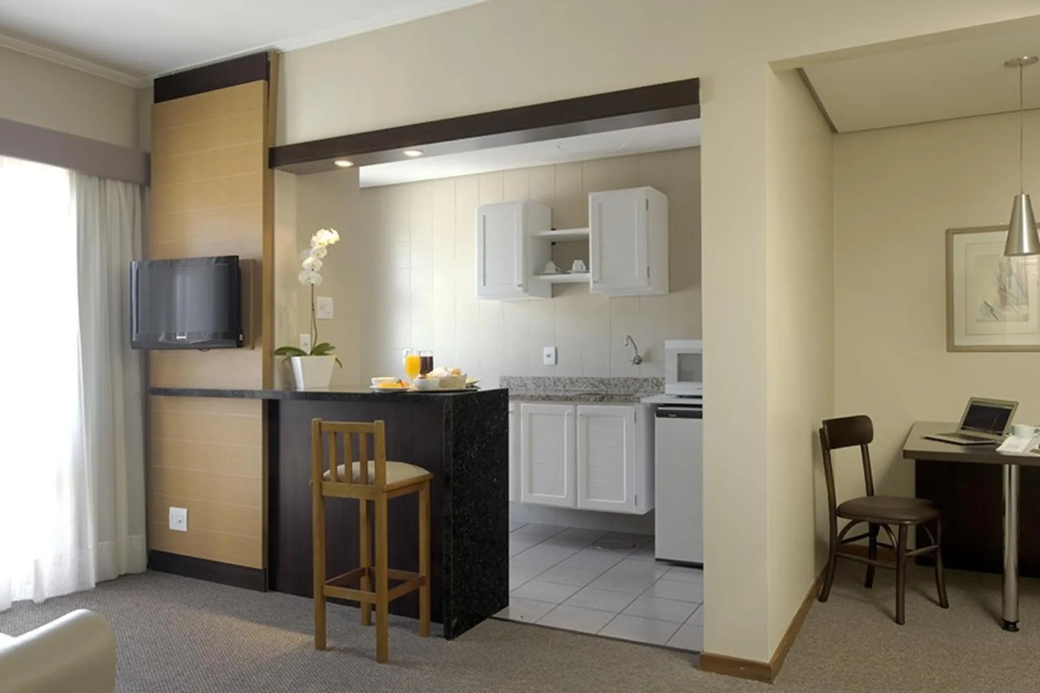 Kitchen or kitchenette in Piazza Navona Porto Alegre by Intercity