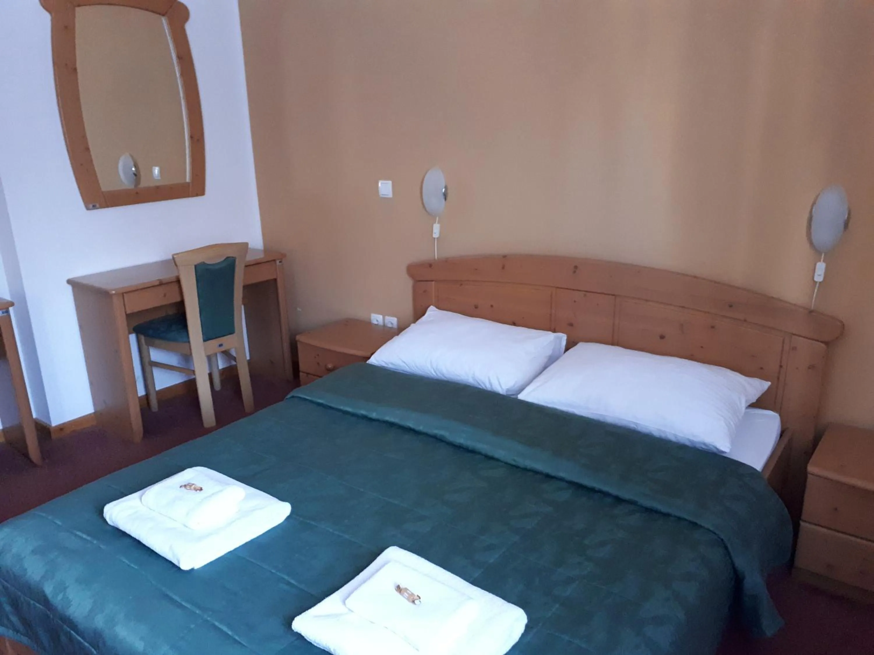 Bed in Hotel Rakov Skocjan