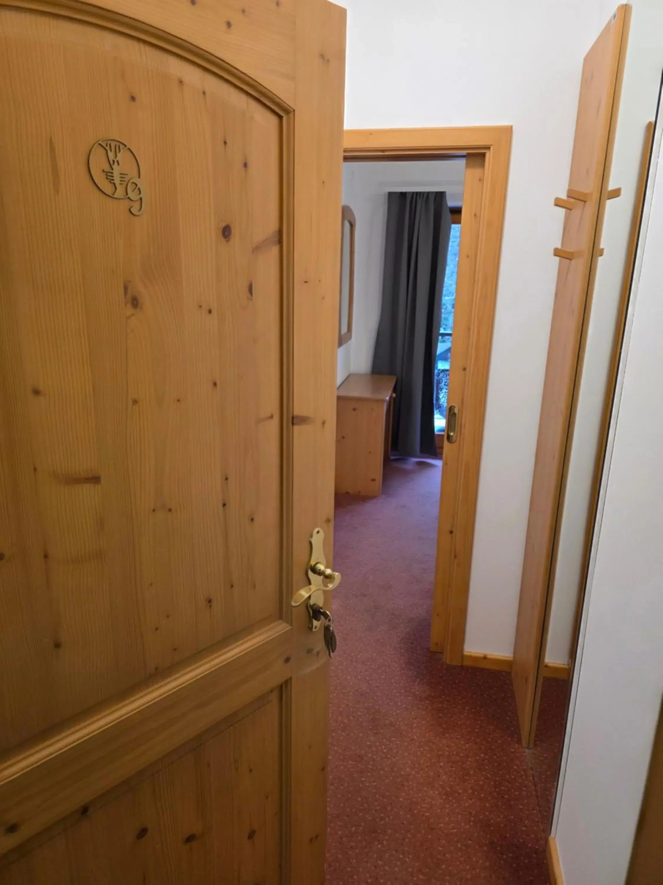 Double Room with Balcony in Hotel Rakov Skocjan Double Room with Balcony in Hotel Rakov Skocjan