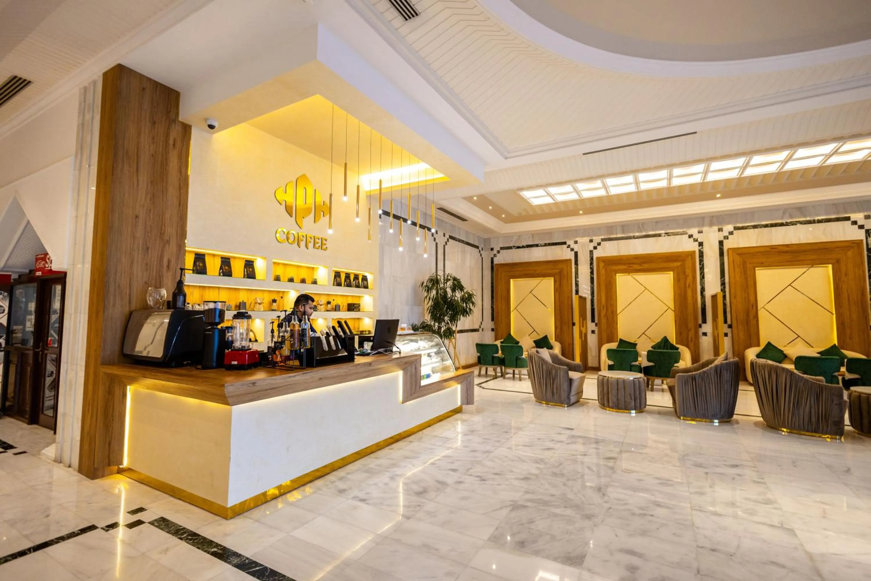 Lobby or reception in Hamdan Plaza Hotel Salalah, an HTG Hotel