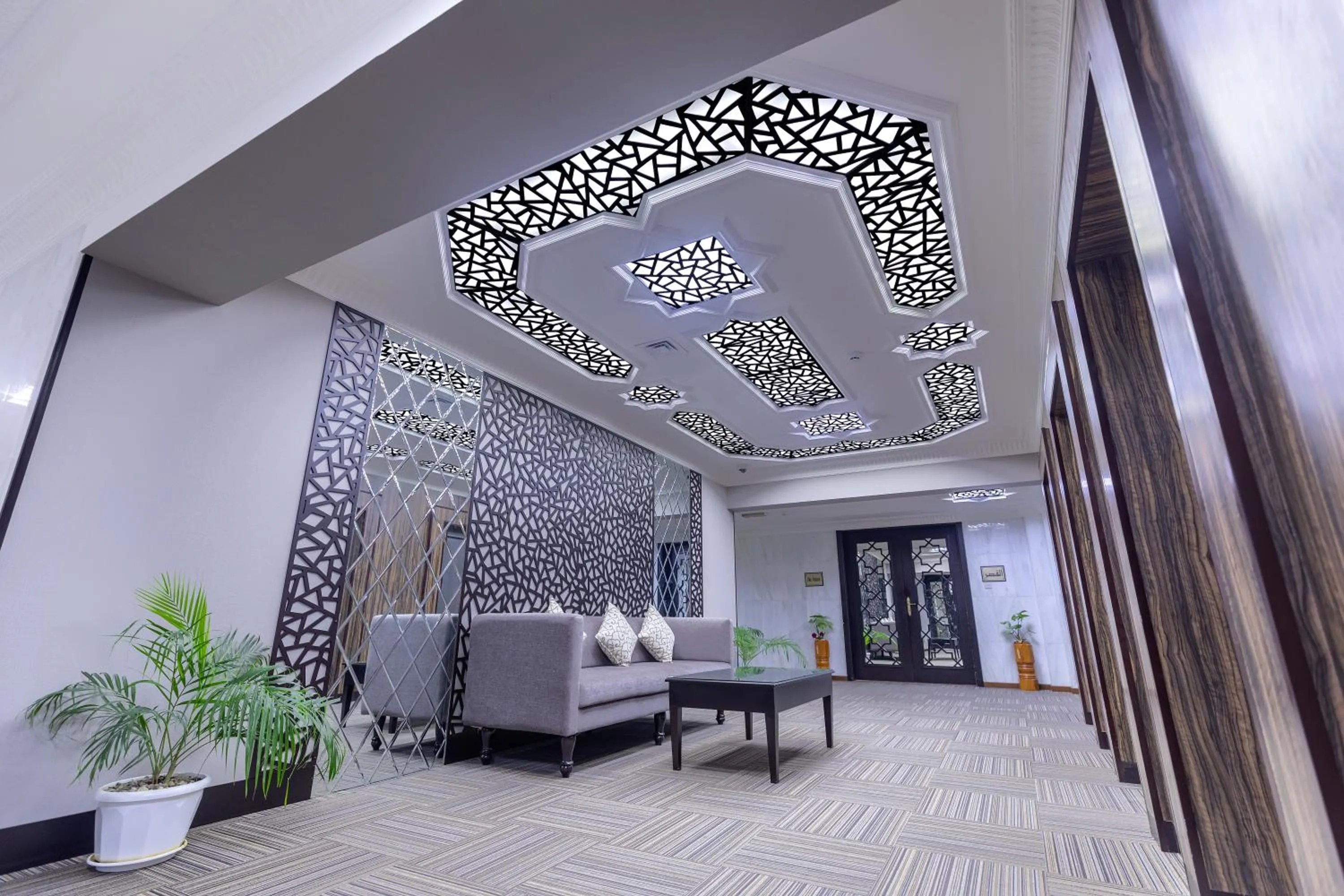 Lobby or reception in Hamdan Plaza Hotel Salalah, an HTG Hotel