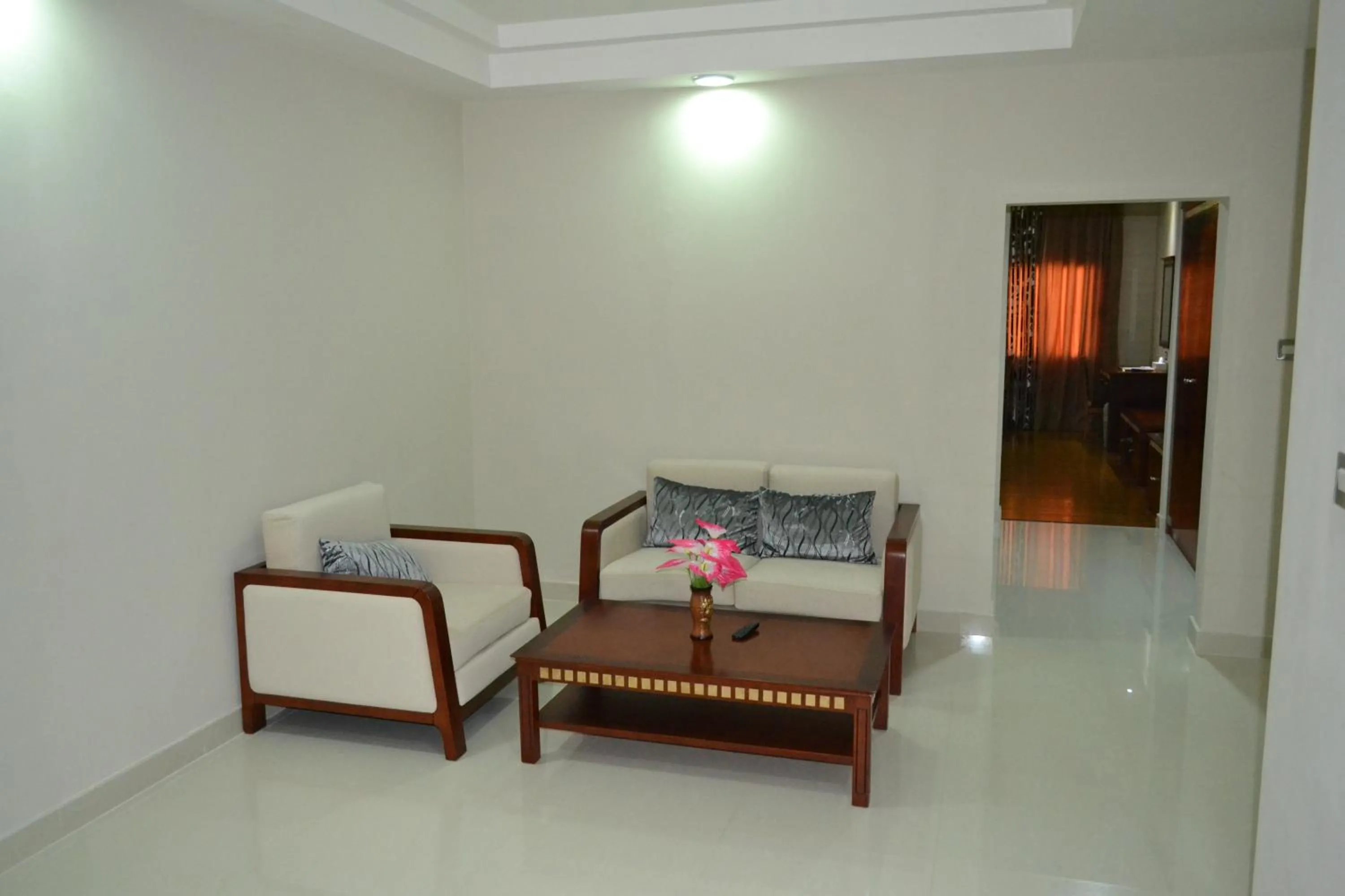 Living room in Hamdan Plaza Hotel Salalah, an HTG Hotel