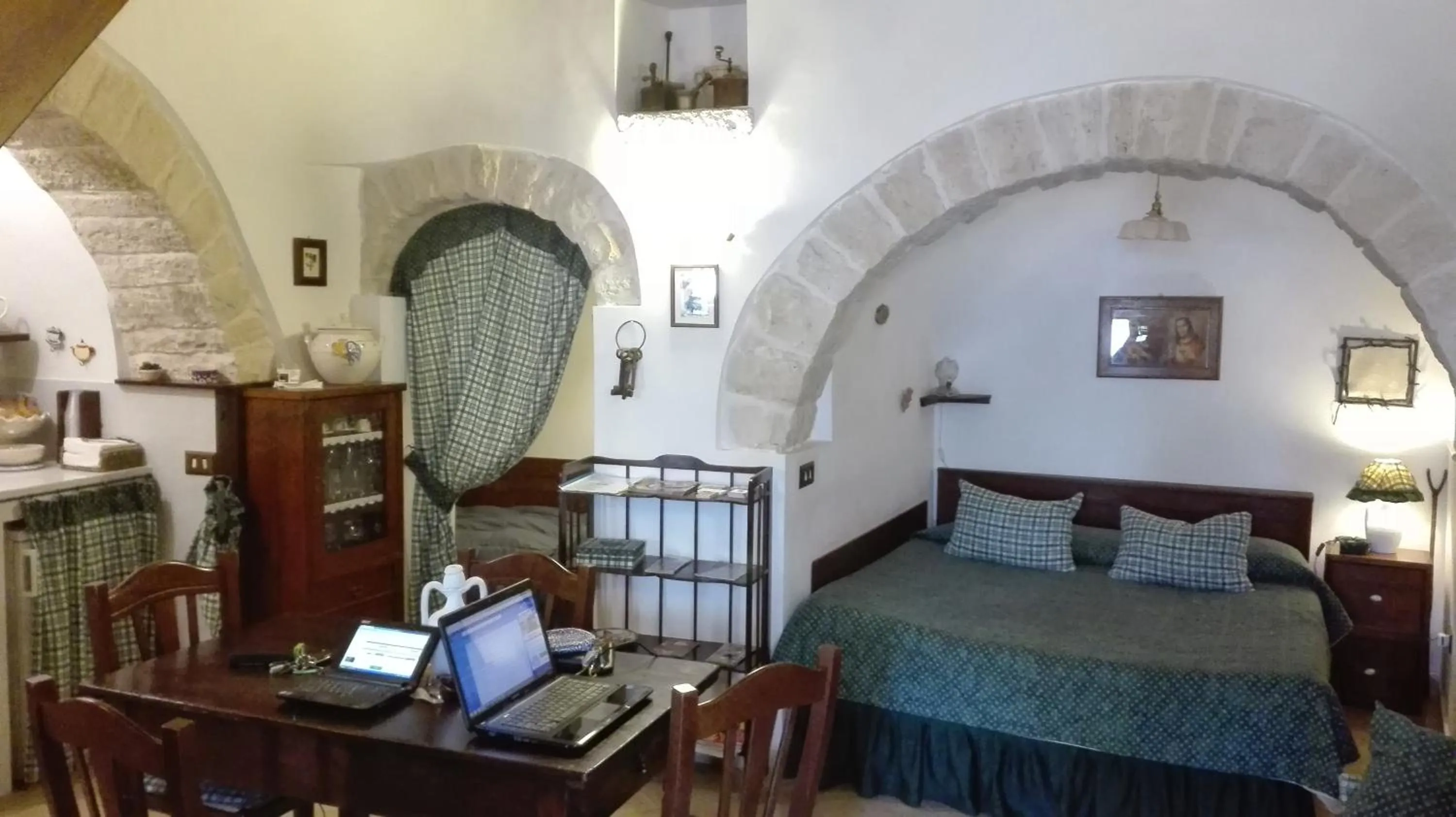 Bed in Trulli Resort Monte Pasubio Trulli bbalberobellocom