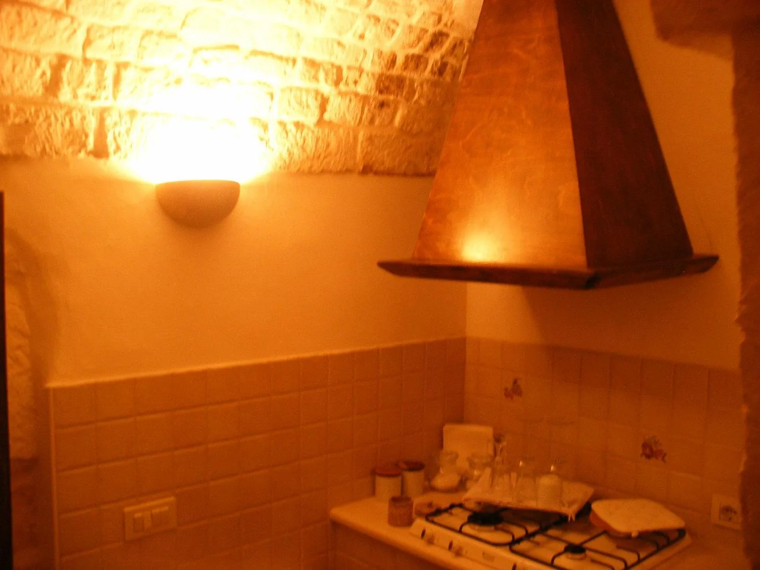 Kitchen or kitchenette in Trulli Resort Monte Pasubio Trulli bbalberobellocom