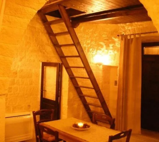 Dining area in Trulli Resort Monte Pasubio Trulli bbalberobellocom