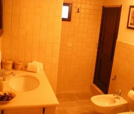 Bathroom in Trulli Resort Monte Pasubio Trulli bbalberobellocom